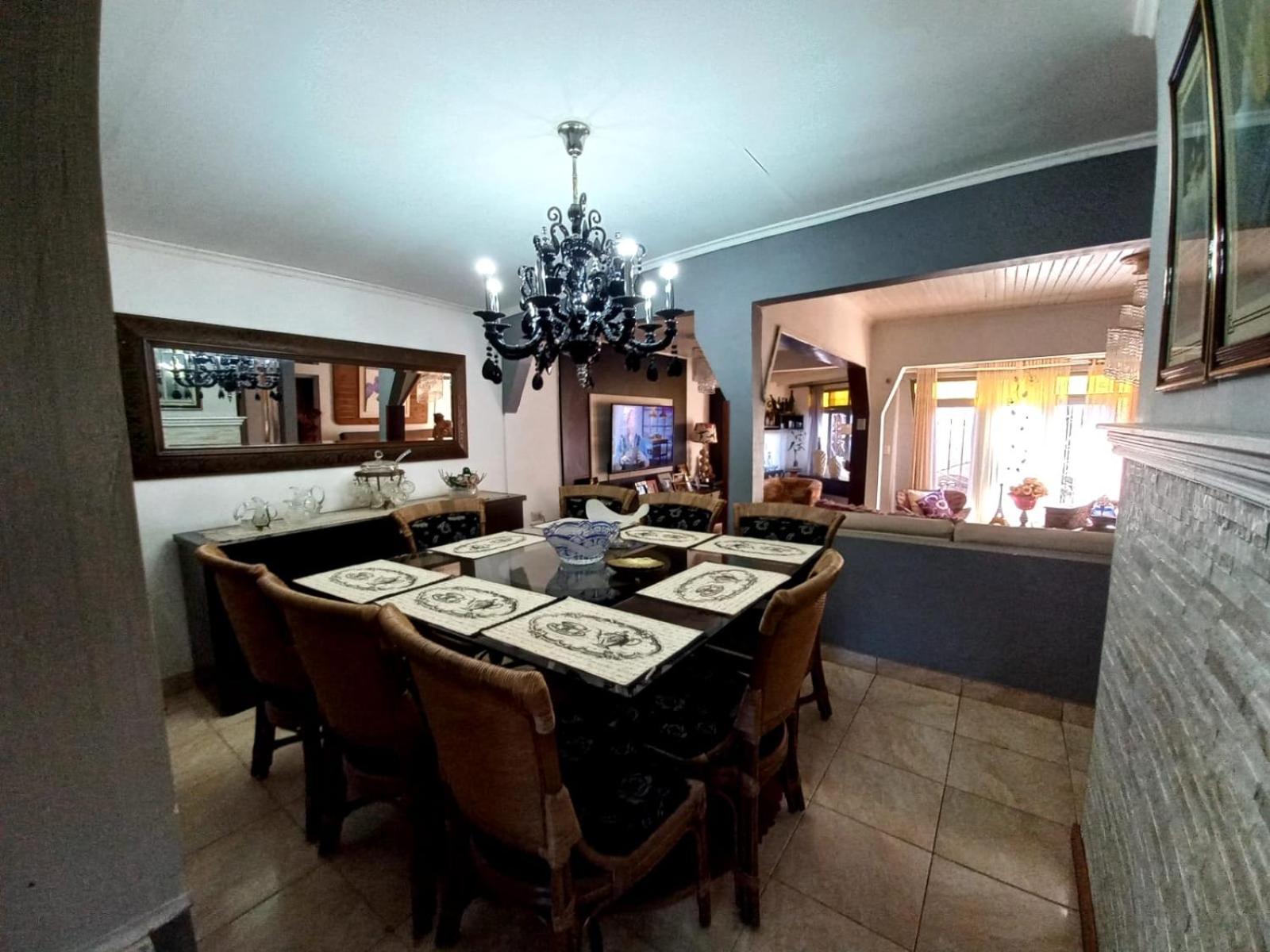 Casa de Familia