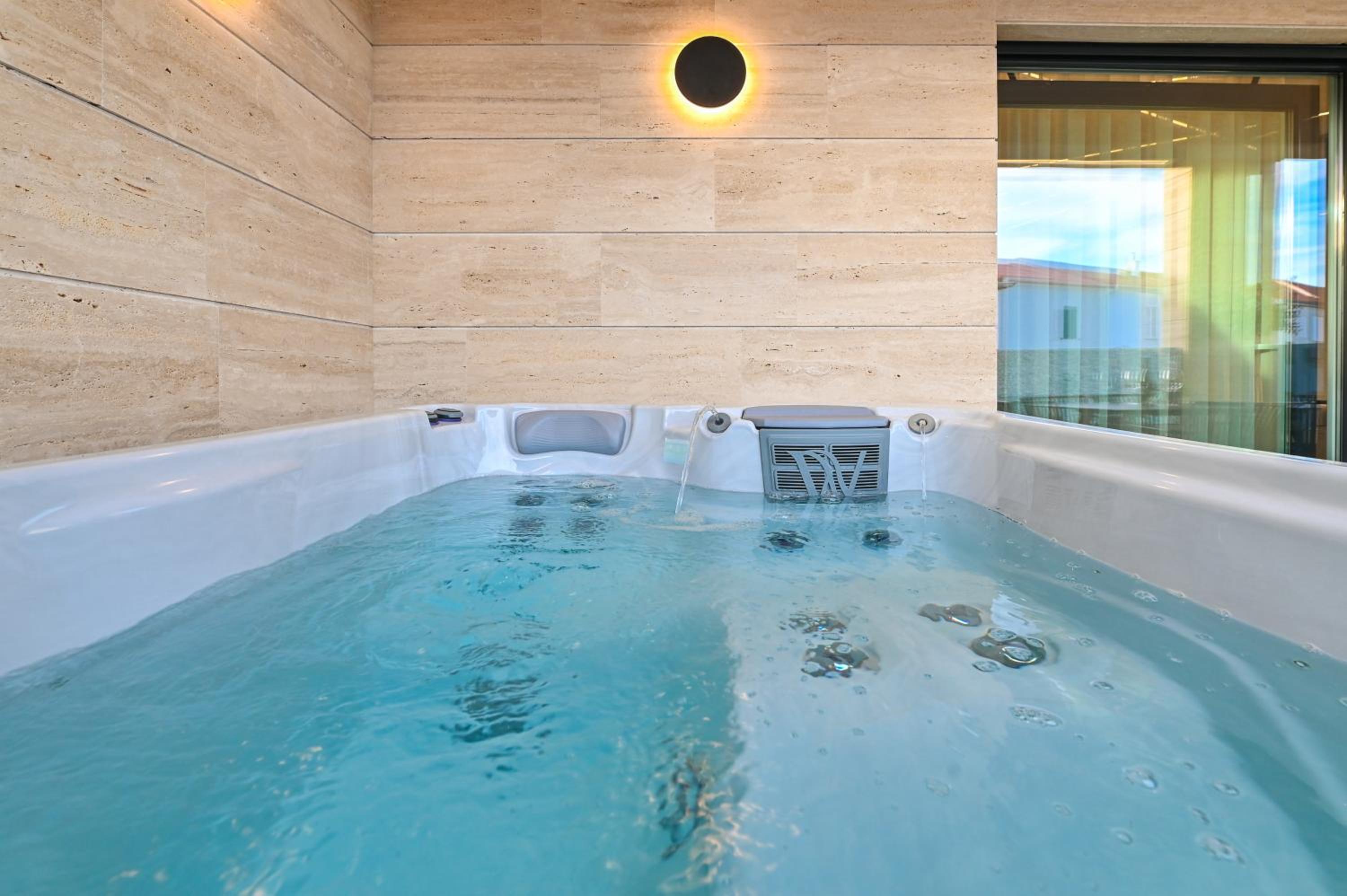Aparthotel OLIVE with jacuzzi and breakfast