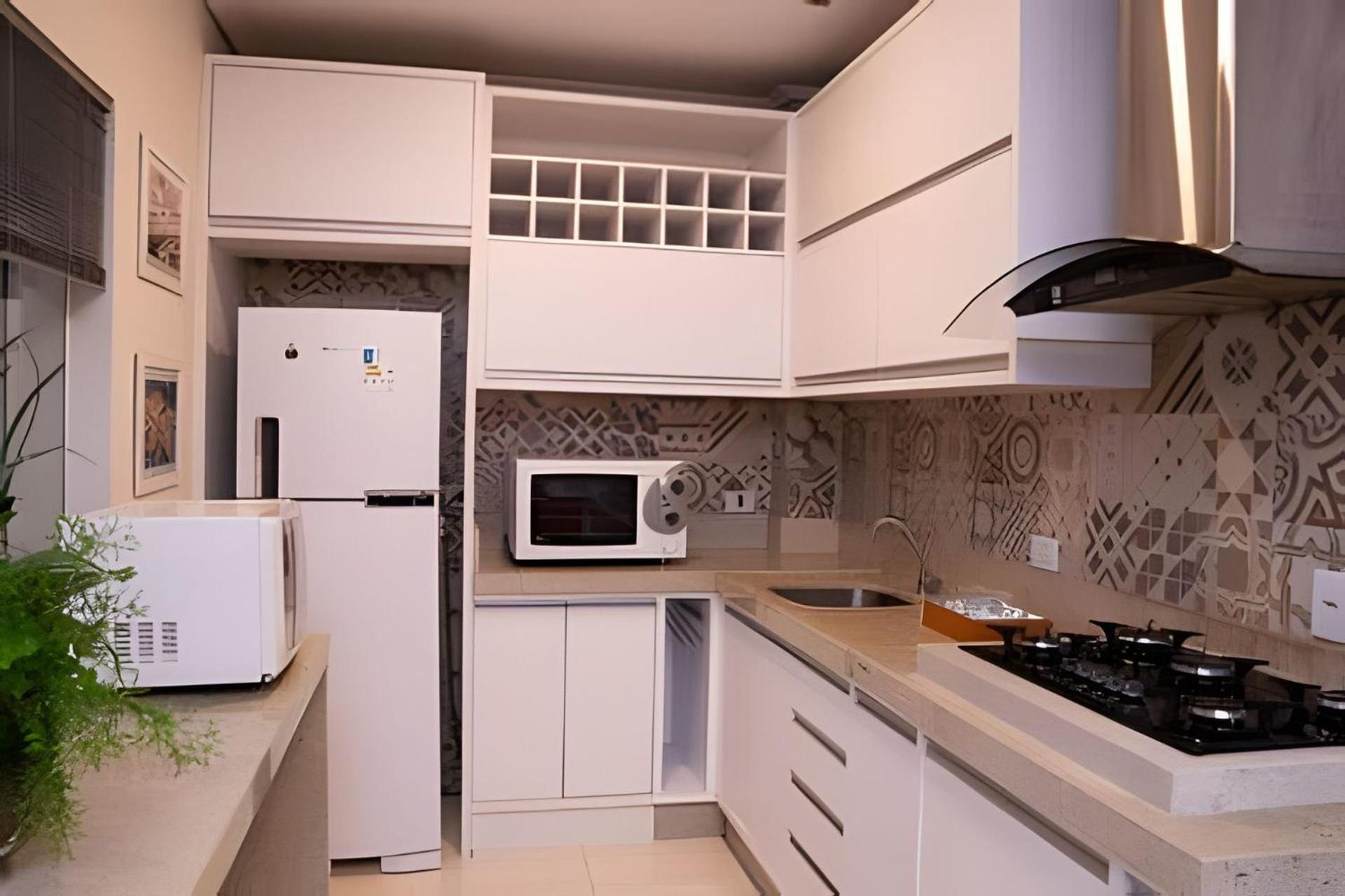 Sobrado com 1 suite 2 quarto ar 1km Shopping JL