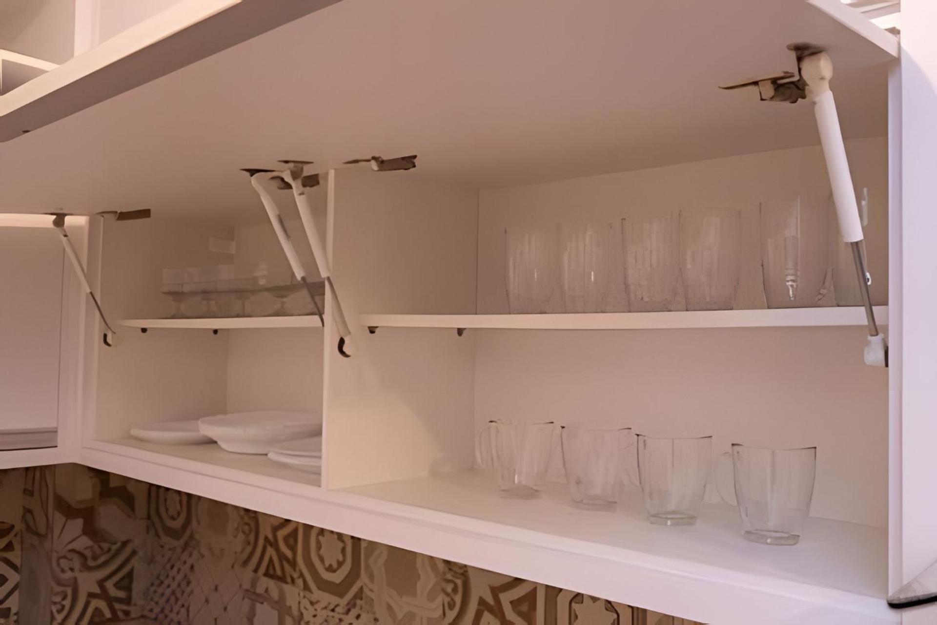 Sobrado com 1 suite 2 quarto ar 1km Shopping JL