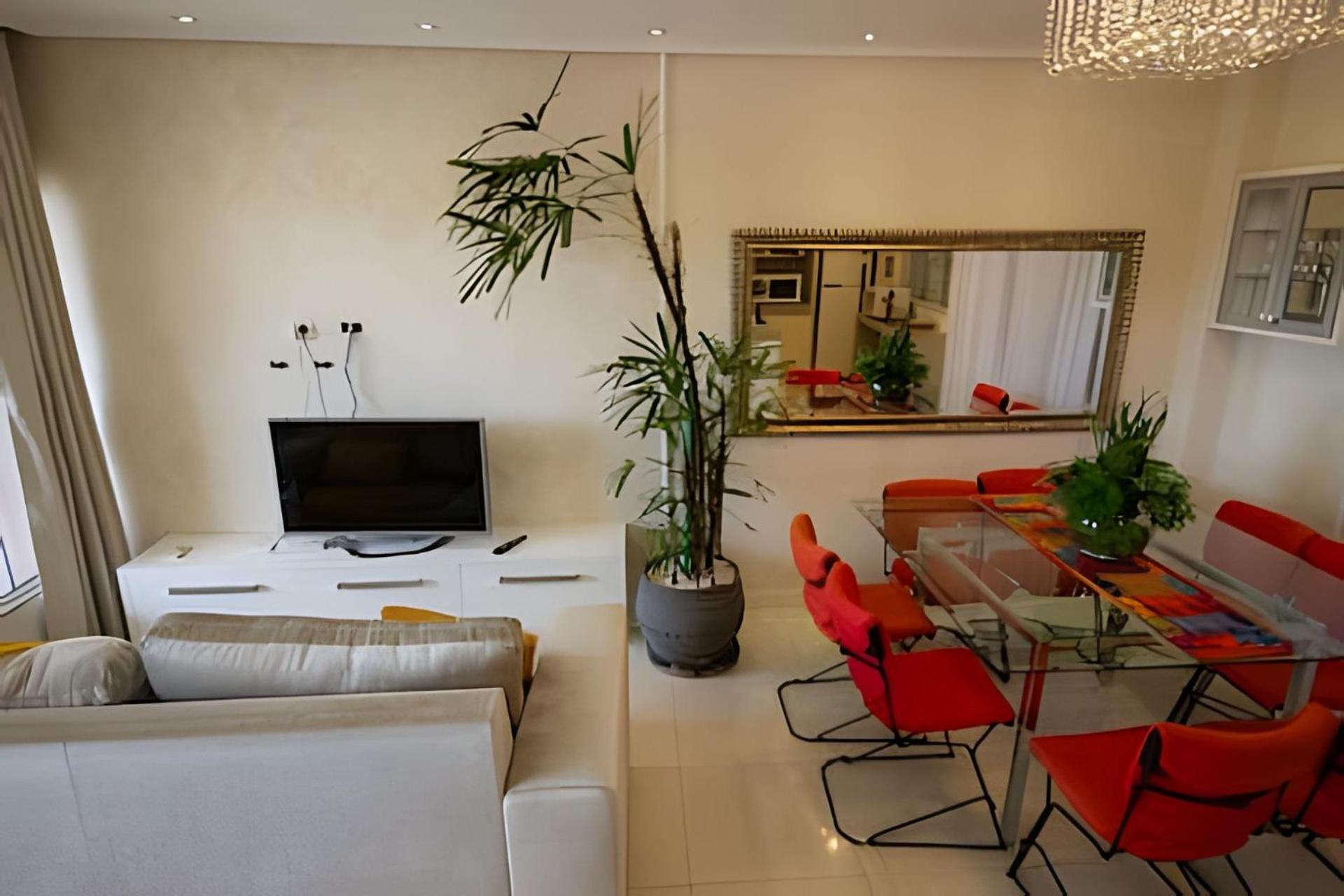 Sobrado com 1 suite 2 quarto ar 1km Shopping JL