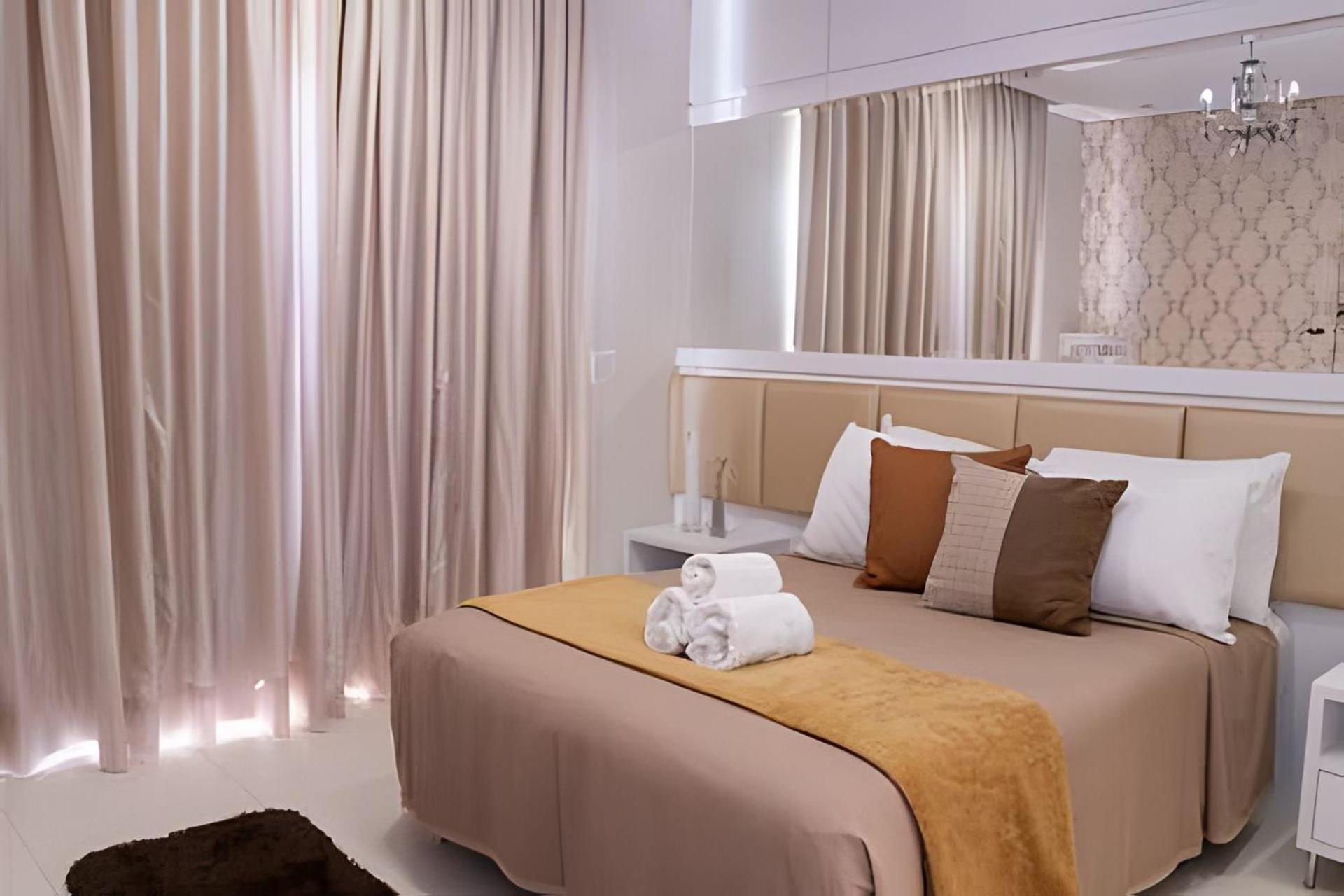 Sobrado com 1 suite 2 quarto ar 1km Shopping JL