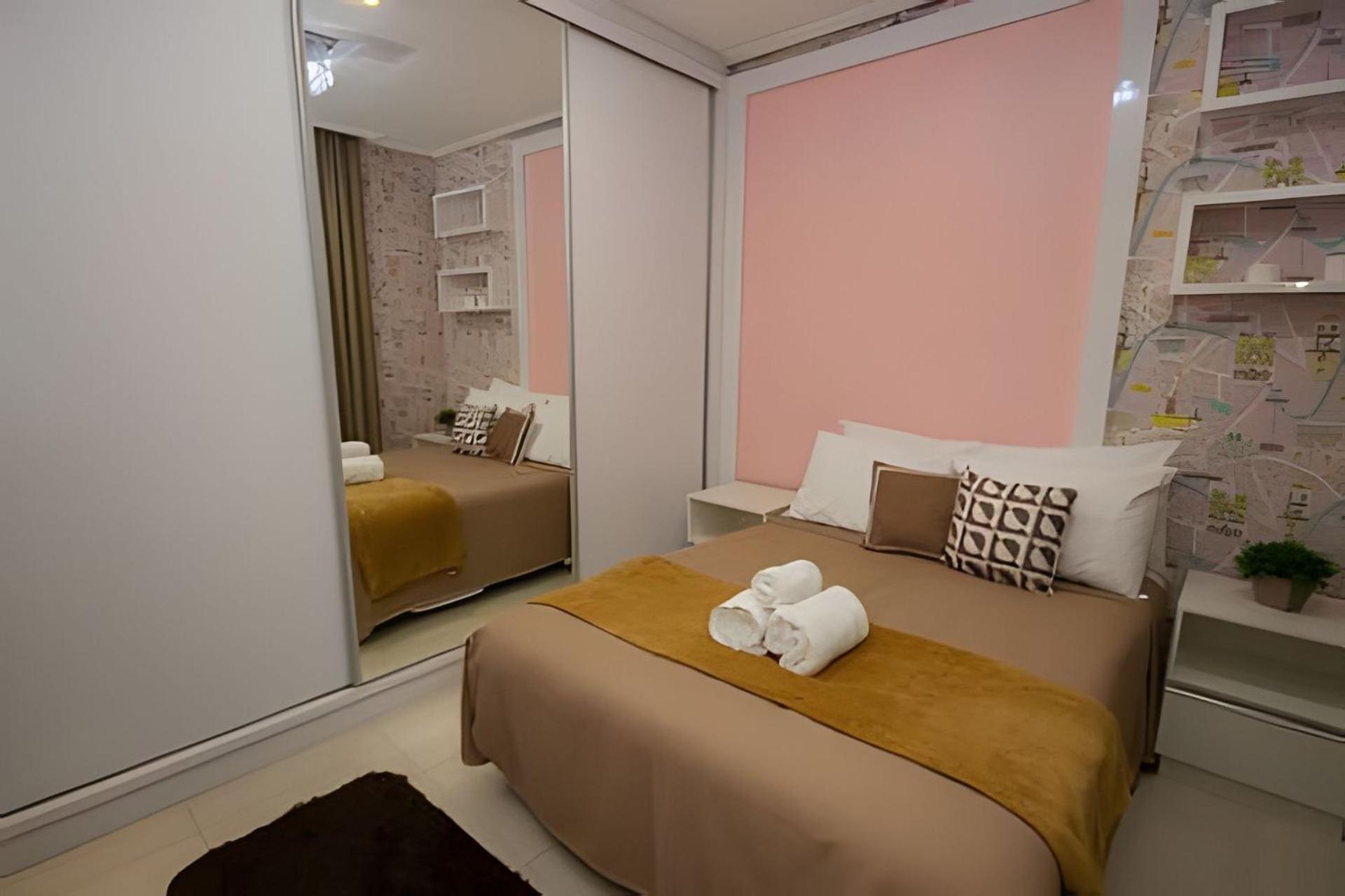 Sobrado com 1 suite 2 quarto ar 1km Shopping JL