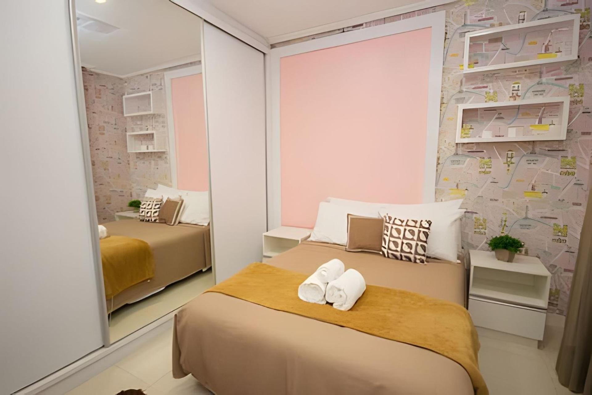 Sobrado com 1 suite 2 quarto ar 1km Shopping JL