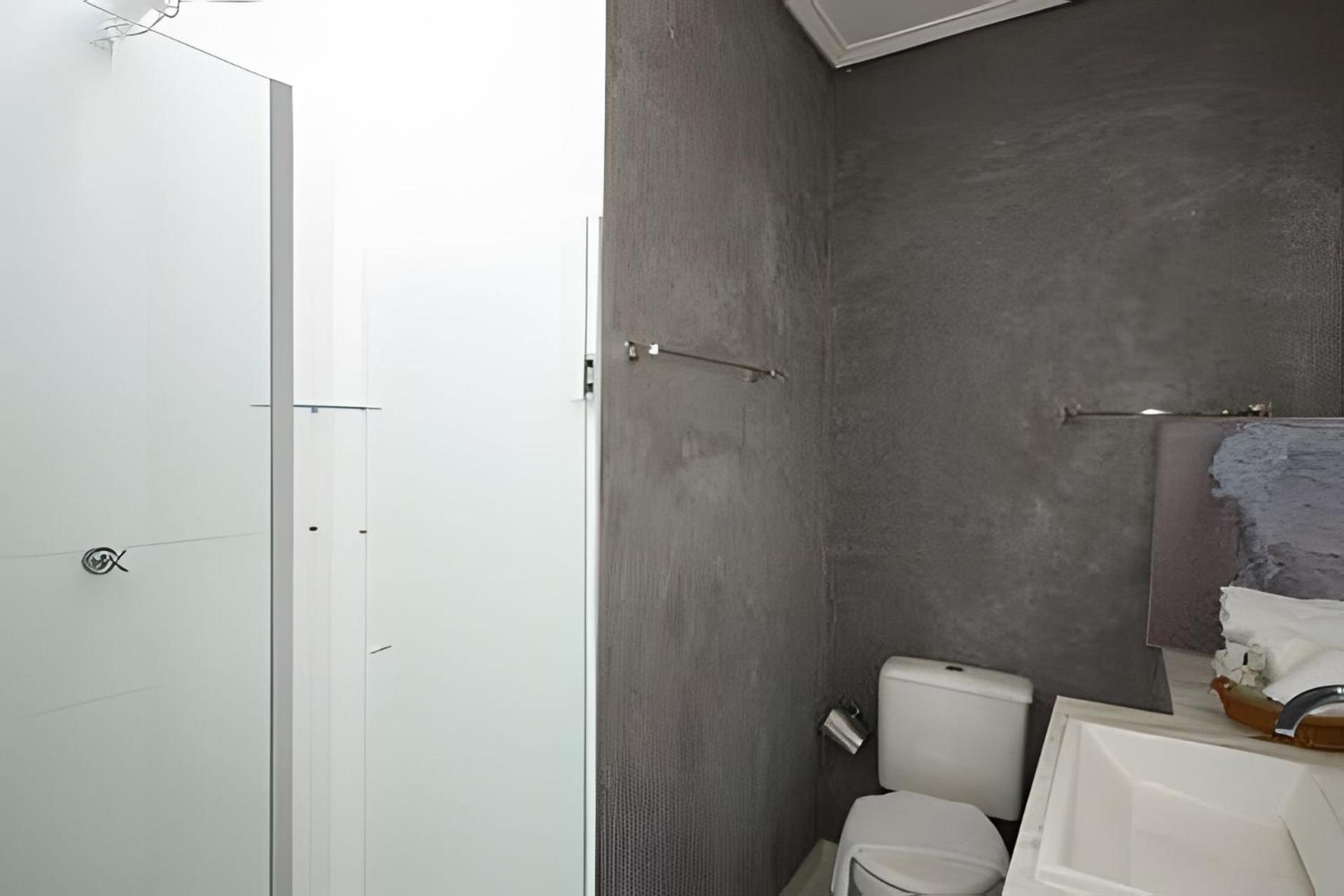 Sobrado com 1 suite 2 quarto ar 1km Shopping JL