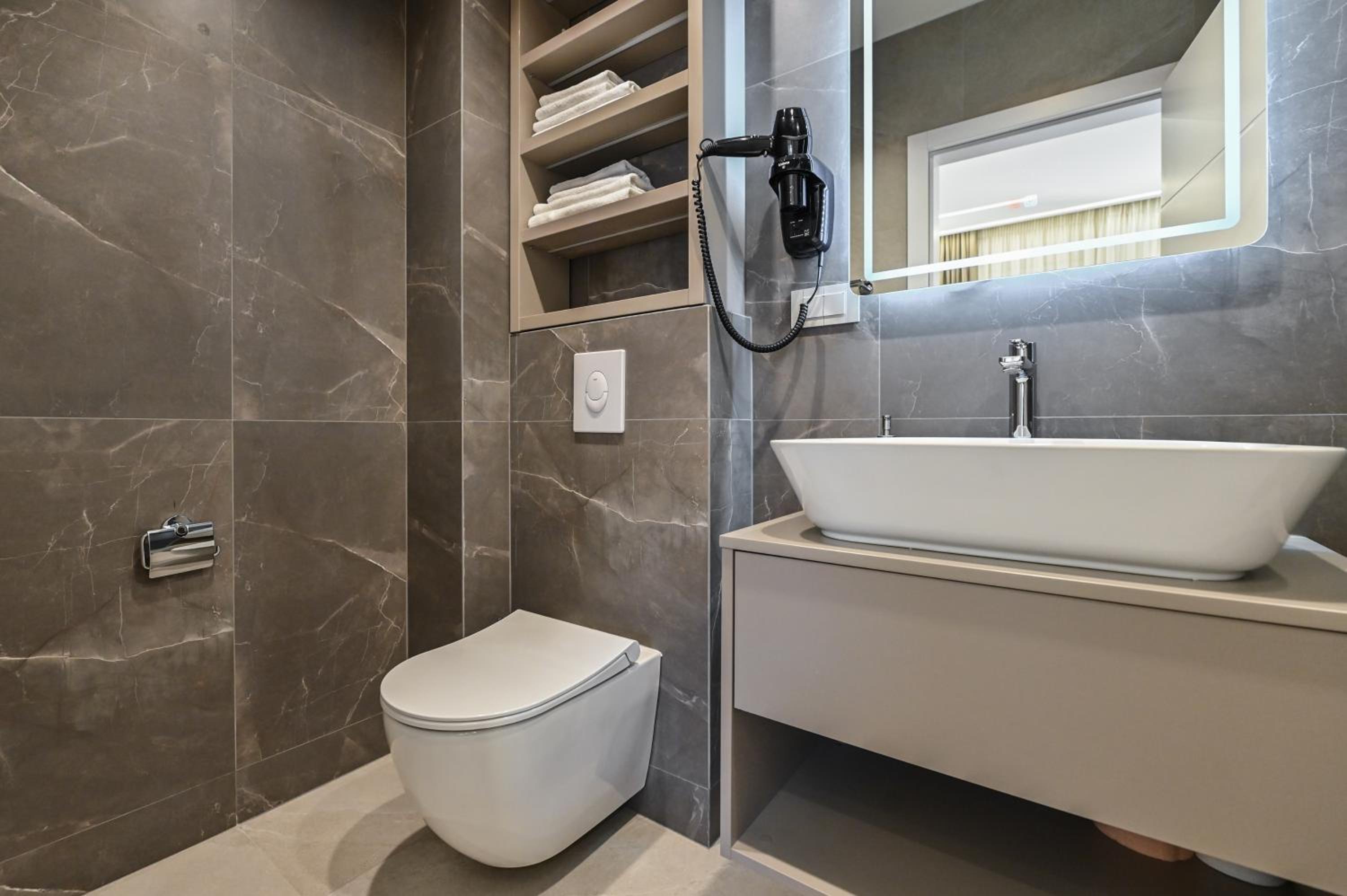 Aparthotel OLIVE with jacuzzi and breakfast