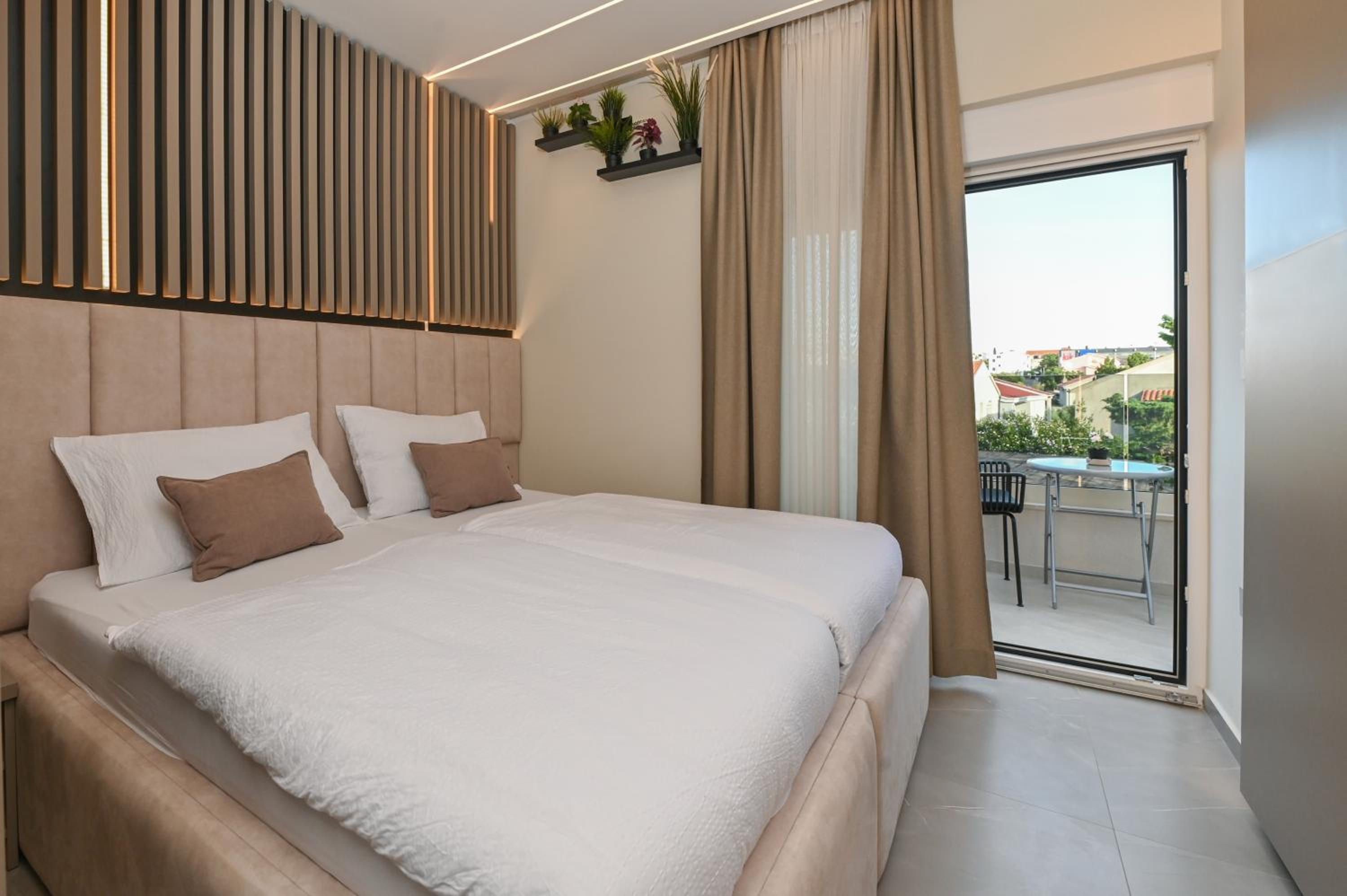 Aparthotel OLIVE with jacuzzi and breakfast