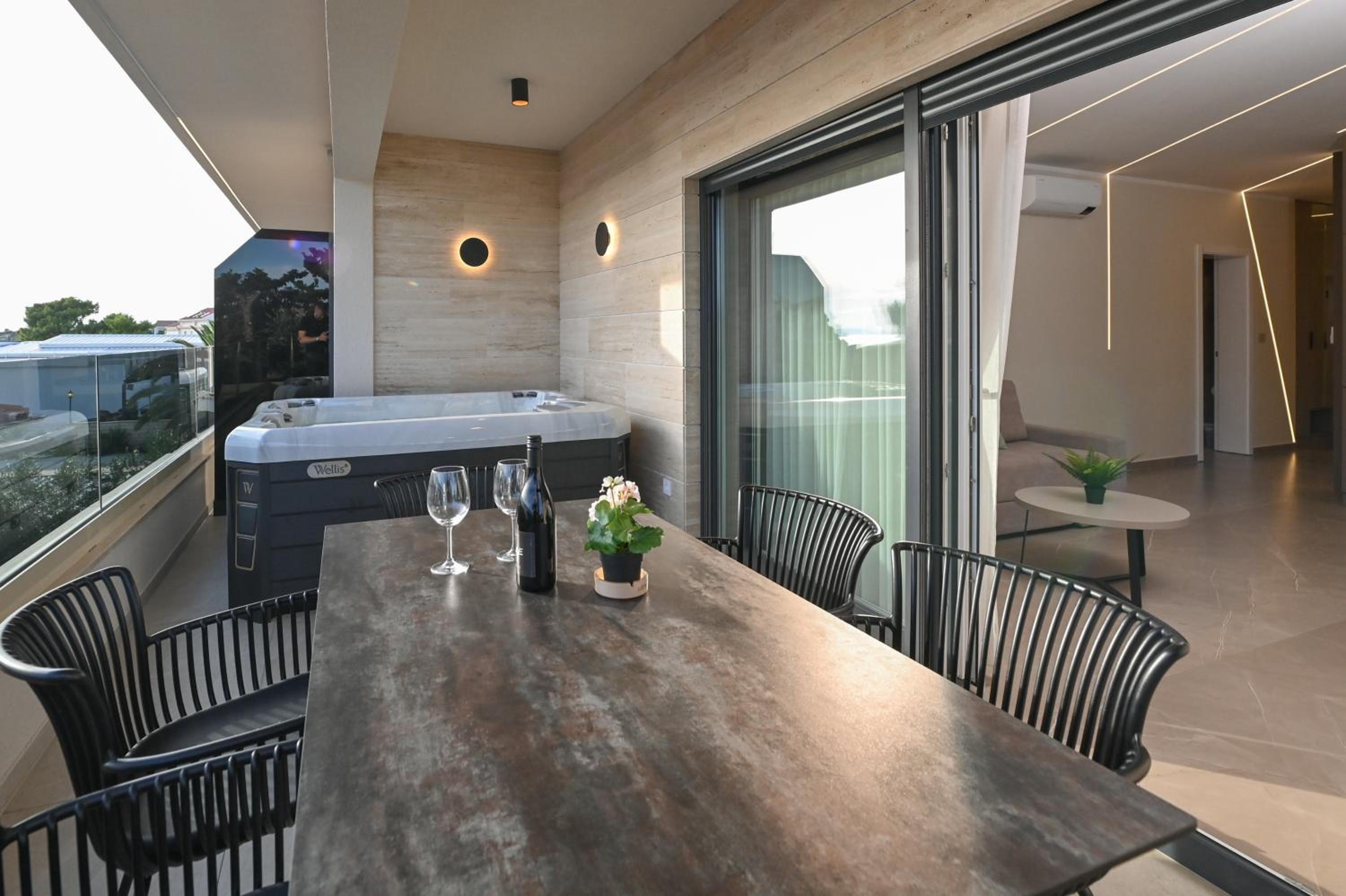 Aparthotel OLIVE with jacuzzi and breakfast