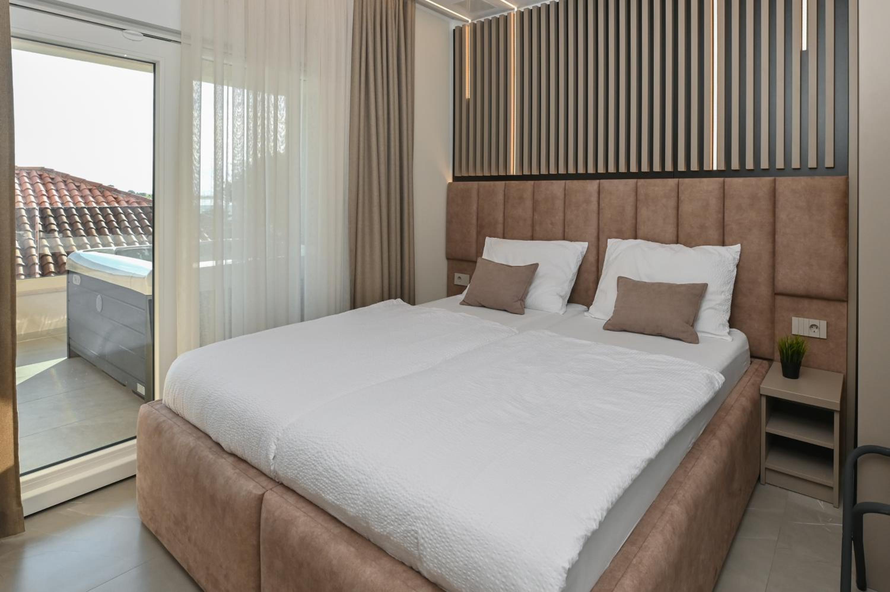 Aparthotel OLIVE with jacuzzi and breakfast