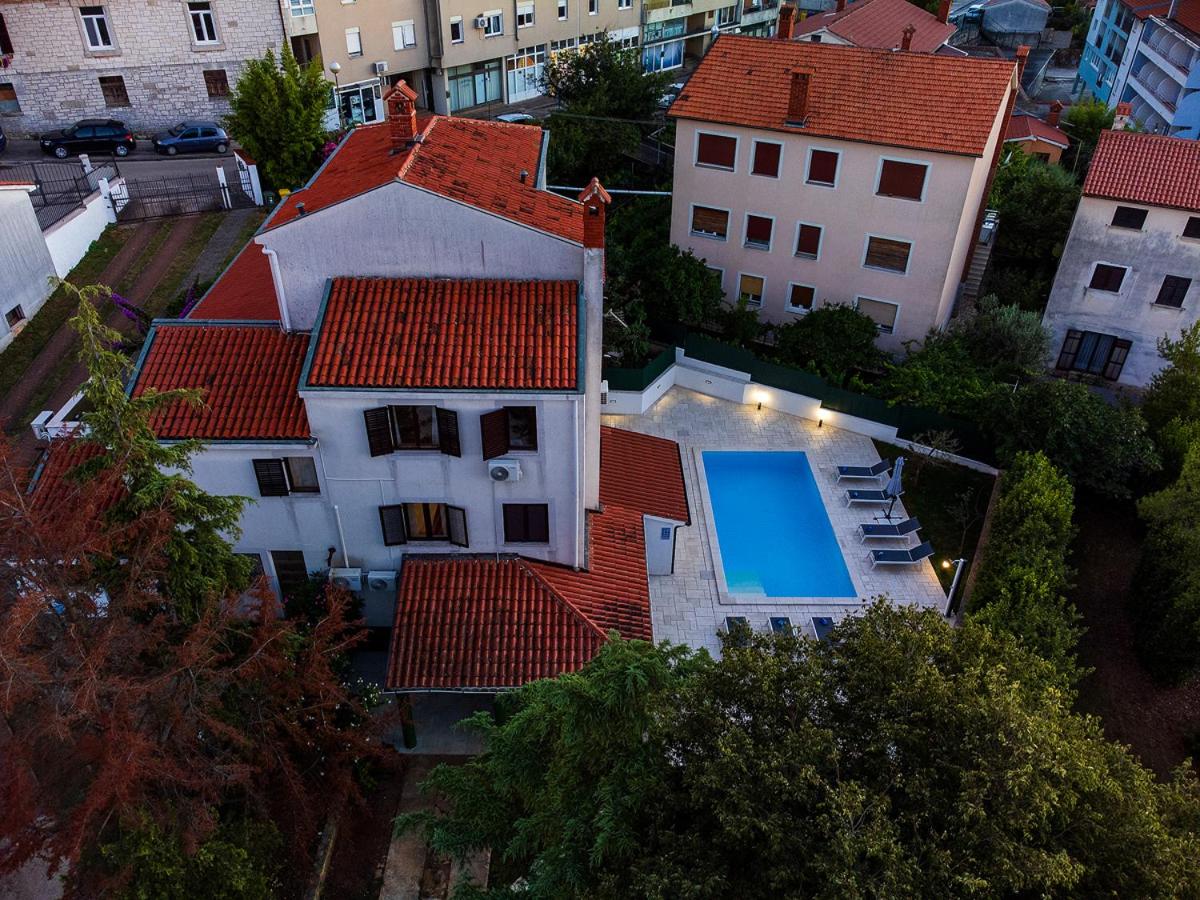 Moonvidal residence with big private swimming pool and free parking view 3