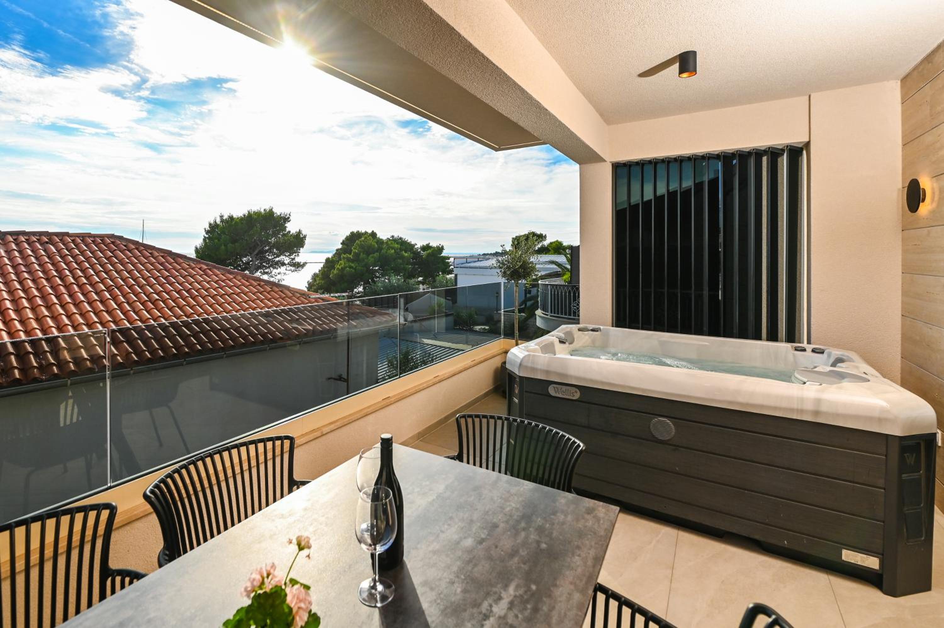 Aparthotel OLIVE with jacuzzi and breakfast
