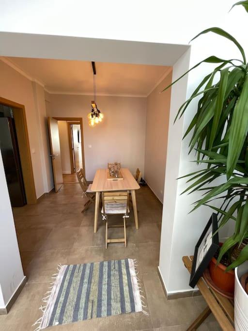 Quarto de casal close to Lisbon Flat equipado