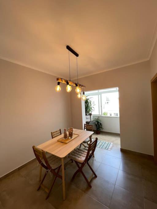 Quarto de casal close to Lisbon Flat equipado