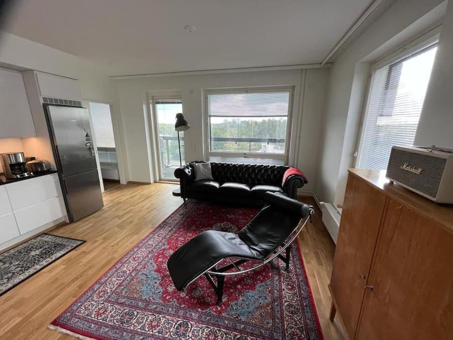 Indoor access to metro & shopping mall and own sauna view 4