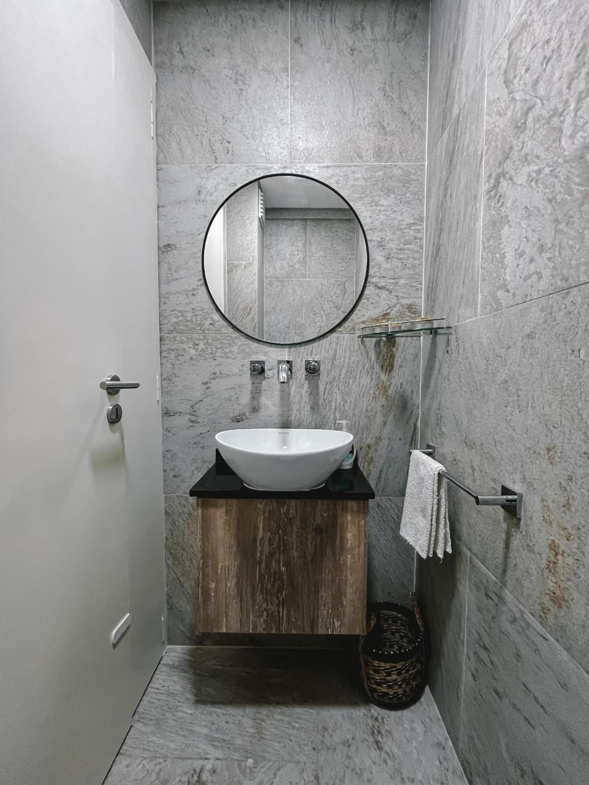 RentUp - Moderno con piscina y balcon en Cañitas & Campo Argentino de Polo