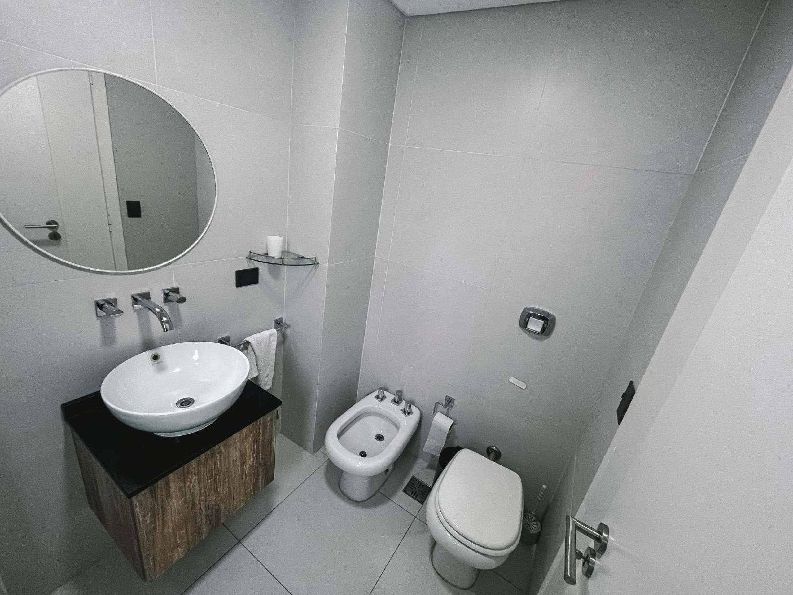 RentUp - Moderno con piscina y balcon en Cañitas & Campo Argentino de Polo