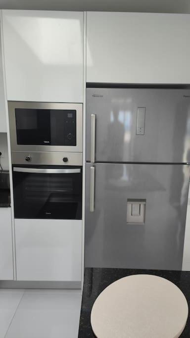Luxury Penthouse with Private Pool, Ocean, City & Mountain view 6 Pers 2 BR