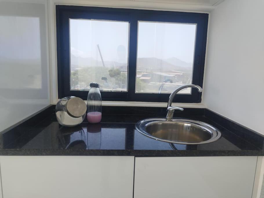 Luxury Penthouse with Private Pool, Ocean, City & Mountain view 6 Pers 2 BR