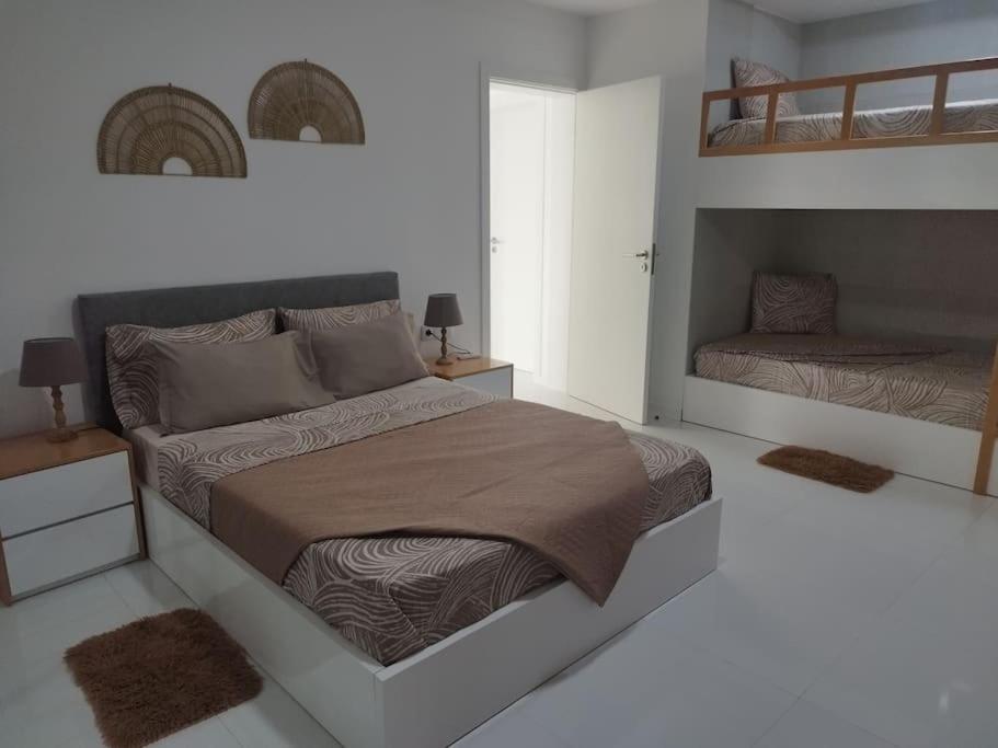 Luxury Penthouse with Private Pool, Ocean, City & Mountain view 6 Pers 2 BR