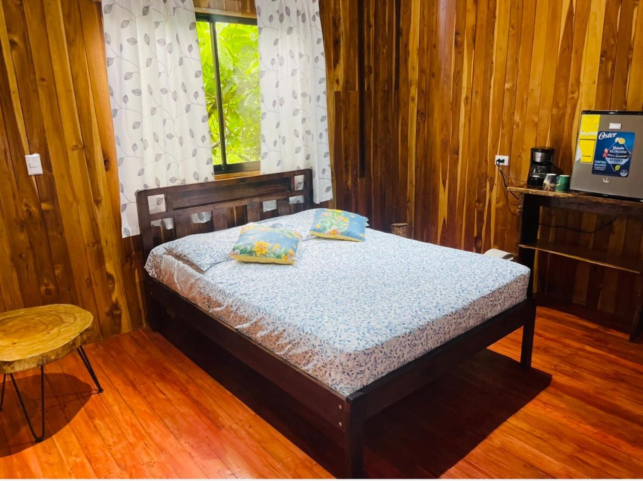 Río Celeste, Cacahua Lodge