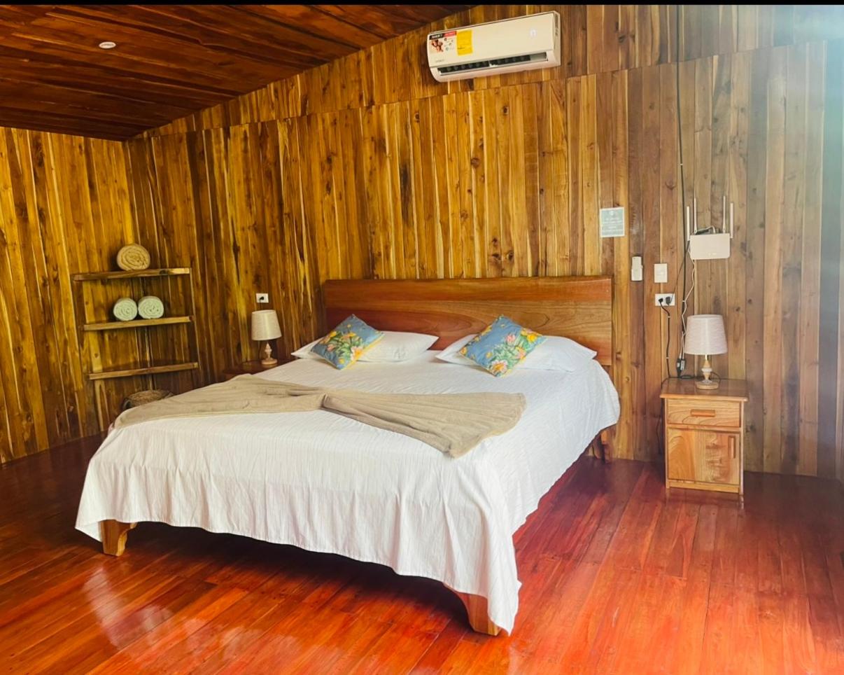 Río Celeste, Cacahua Lodge