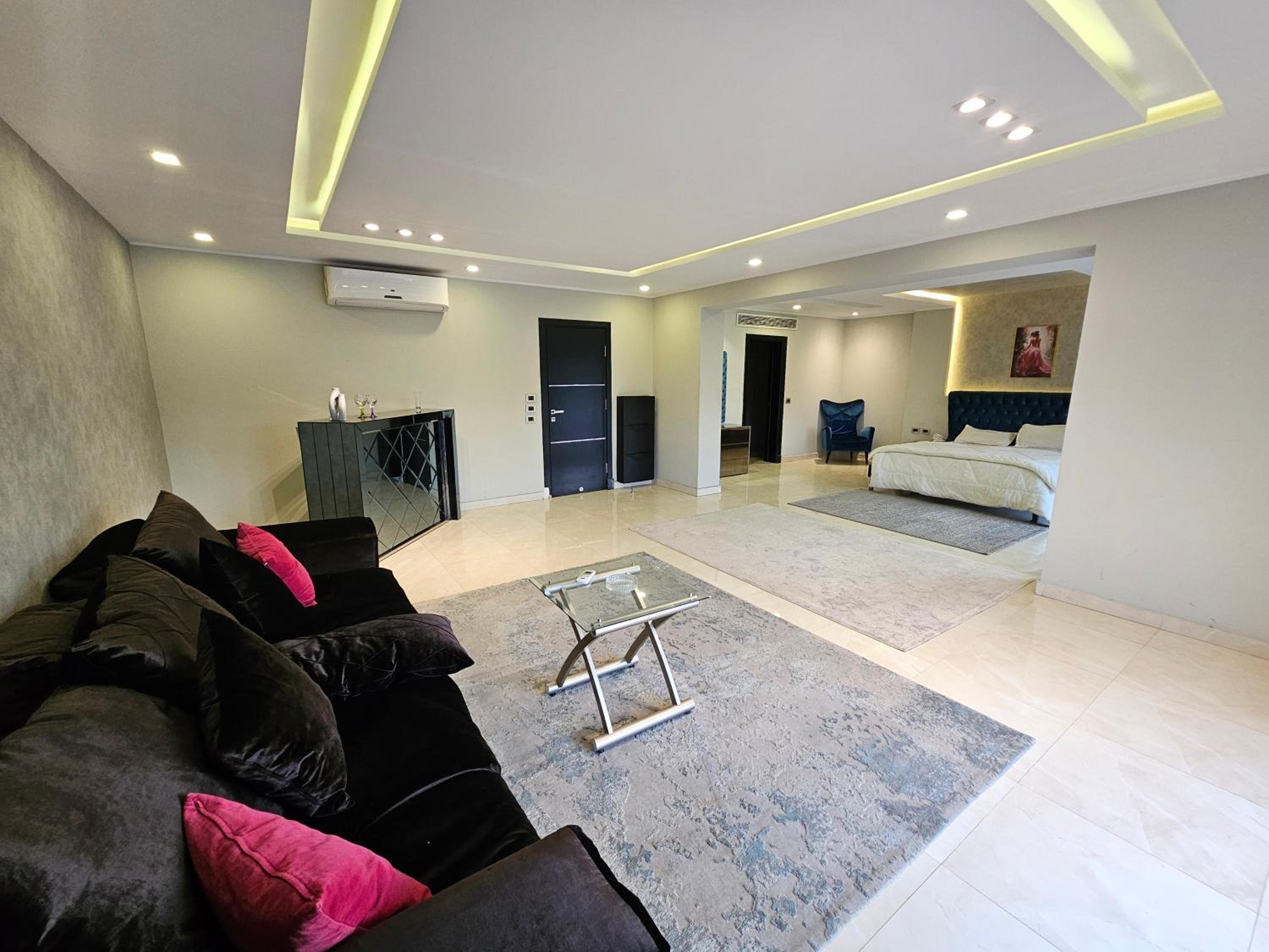 luxury Villa with swimming pool