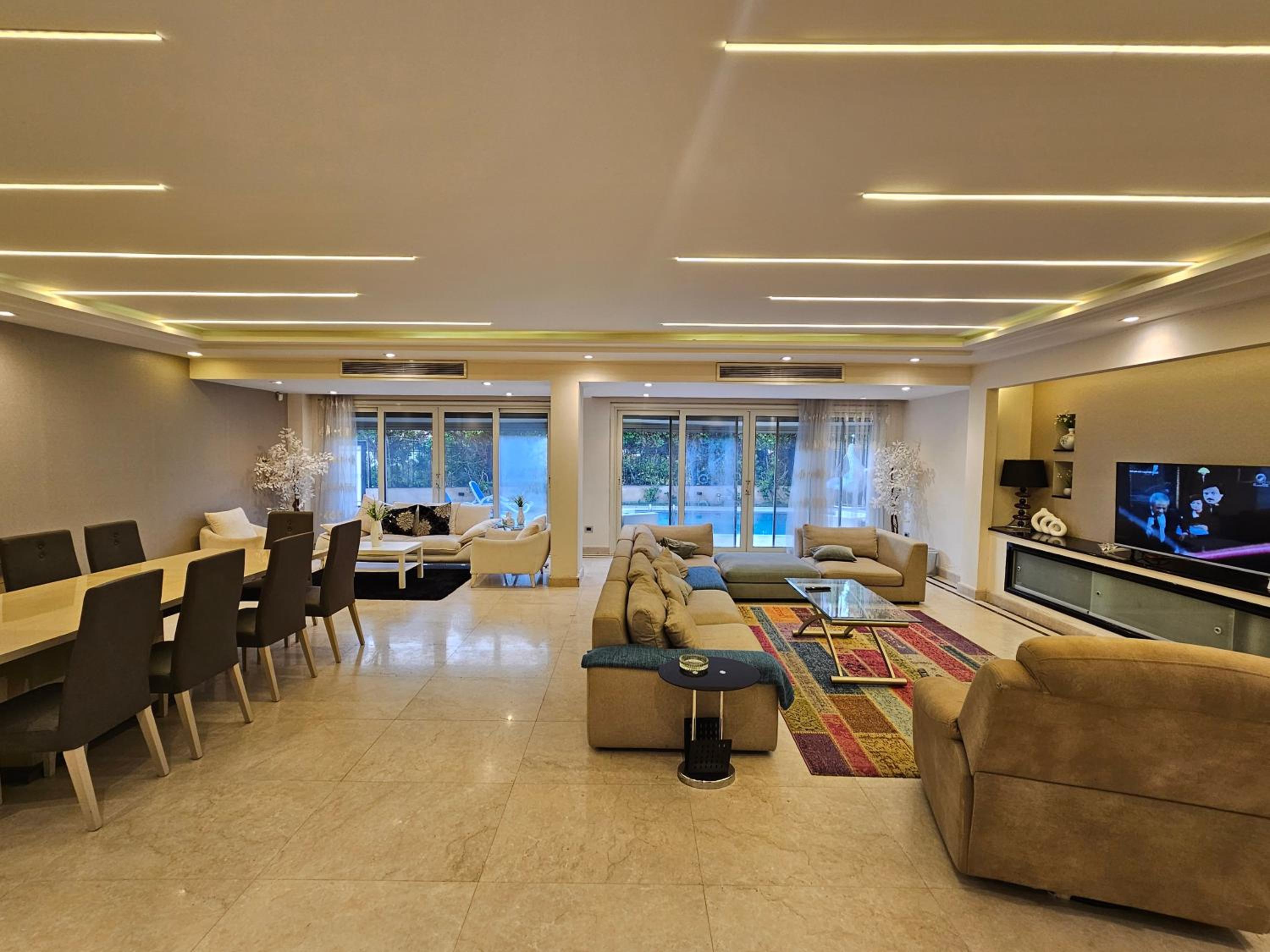 luxury Villa with swimming pool