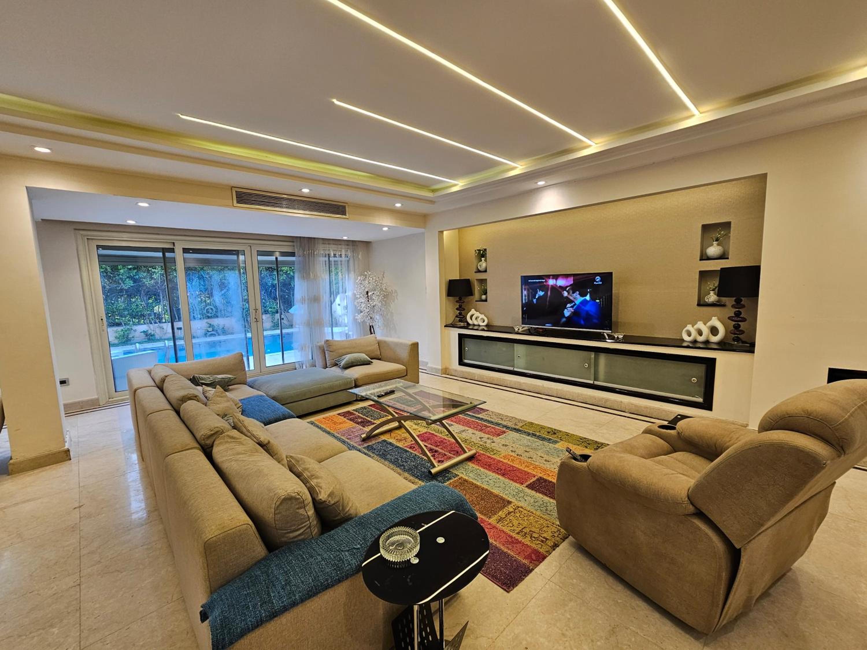 luxury Villa with swimming pool