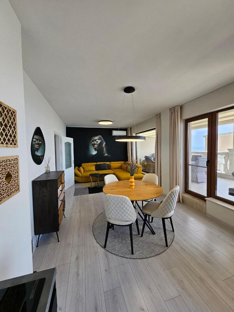 La Mer, Apartment Fortuna