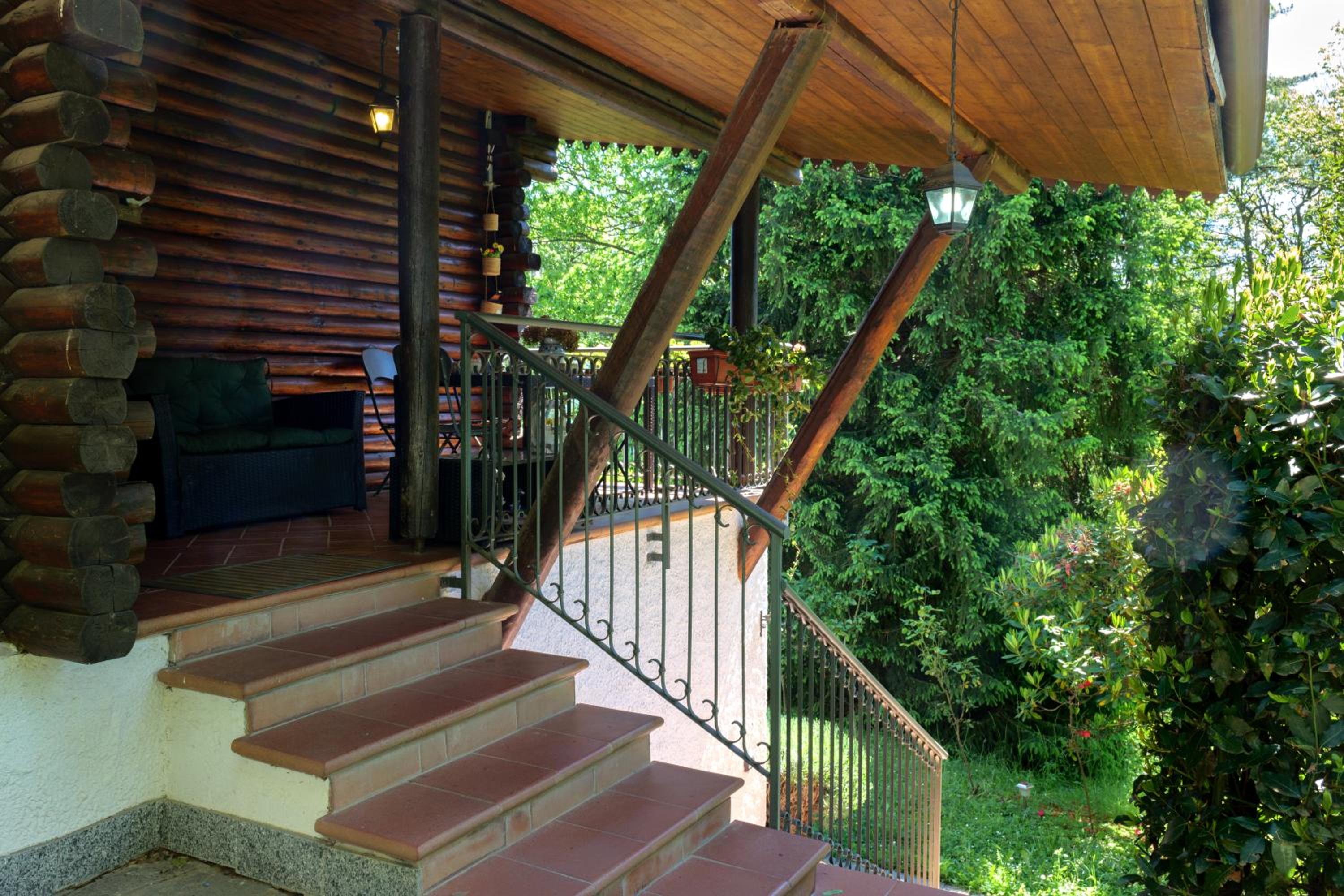 Chalet in the Woods House for 8 Persons and Large Garden view 5