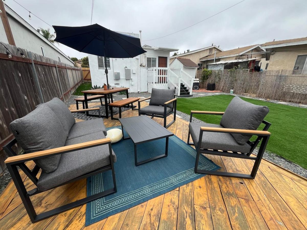 Top Floor Suite Full Kitchen Huge Fenced Backyard view 3