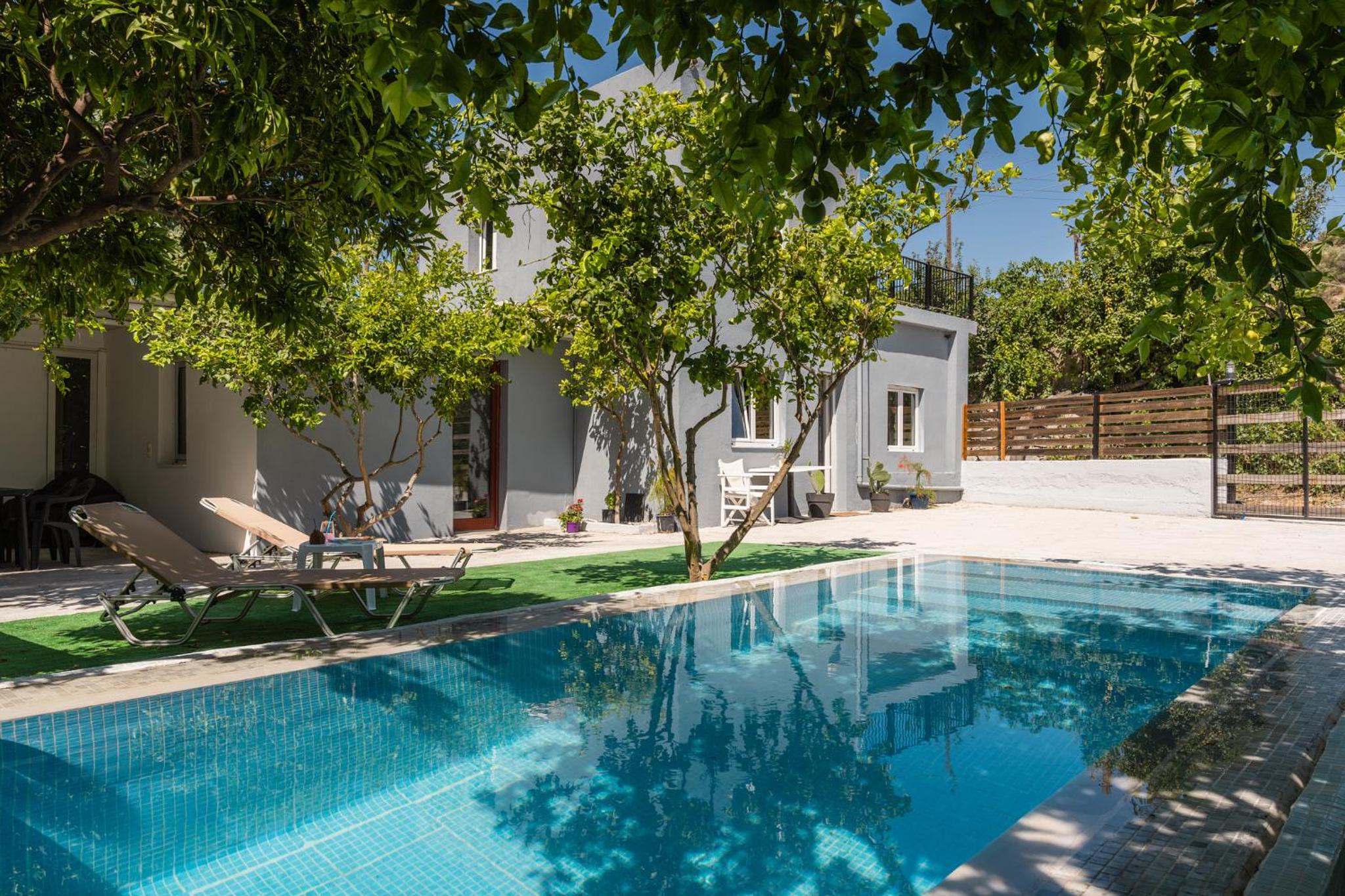 Lemonanthos Villa