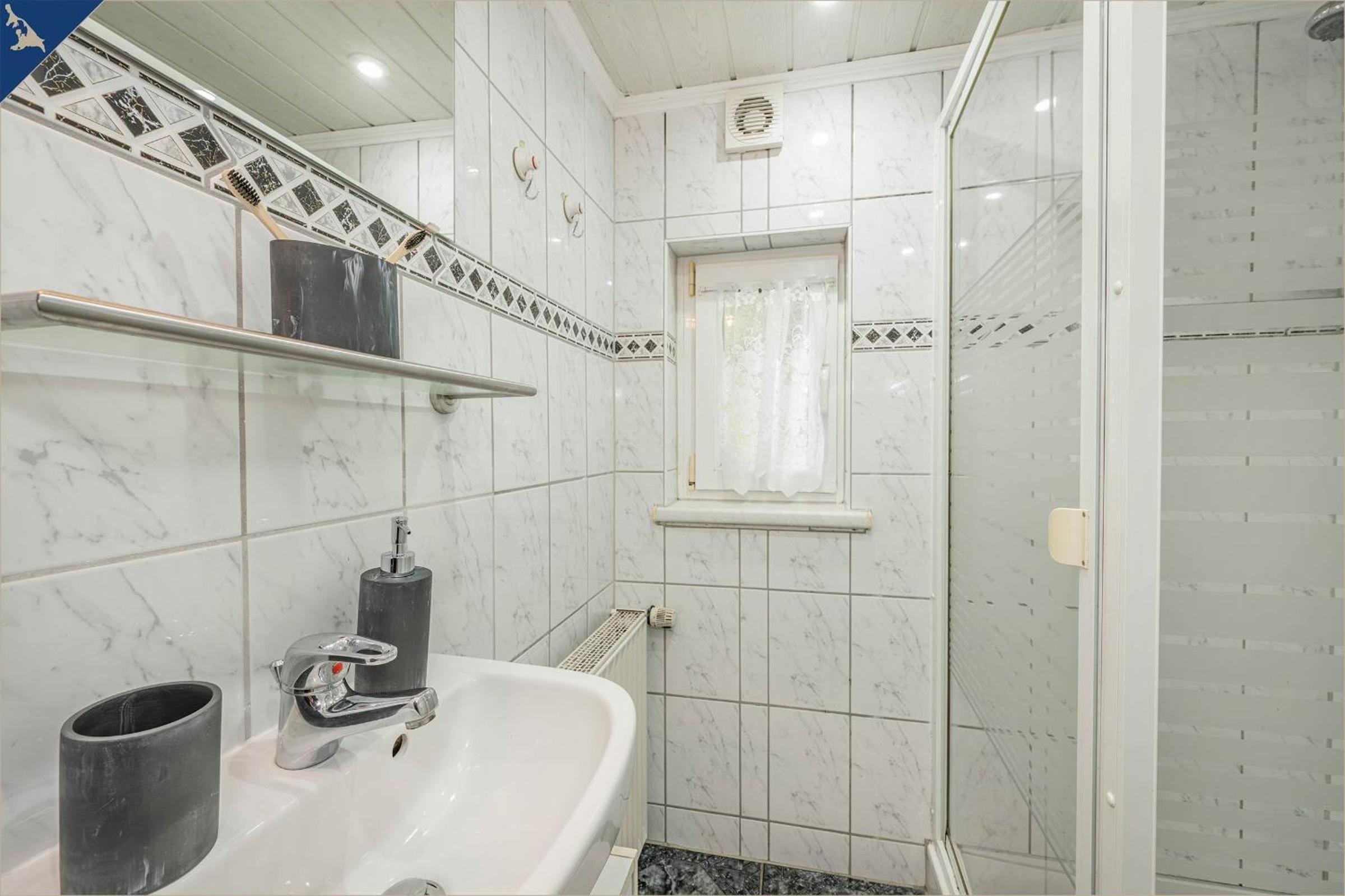 Ferienwohnung Kristin en Zinnowitz — bathroom