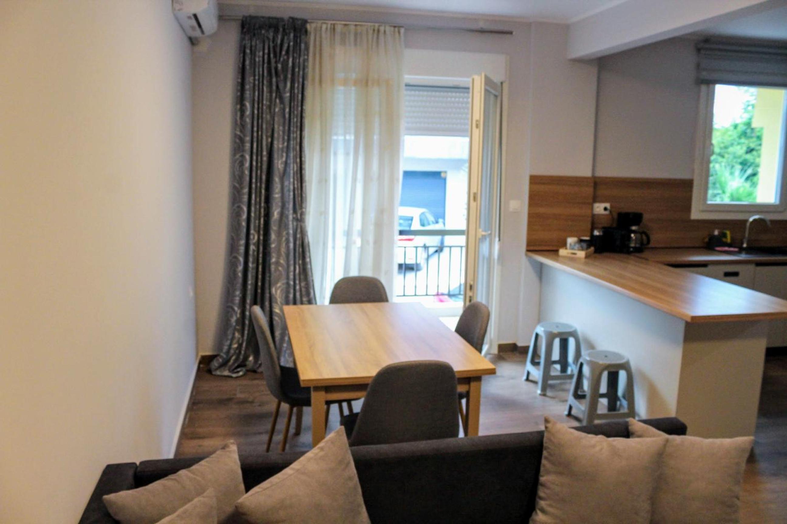 Konstantinos Apartment