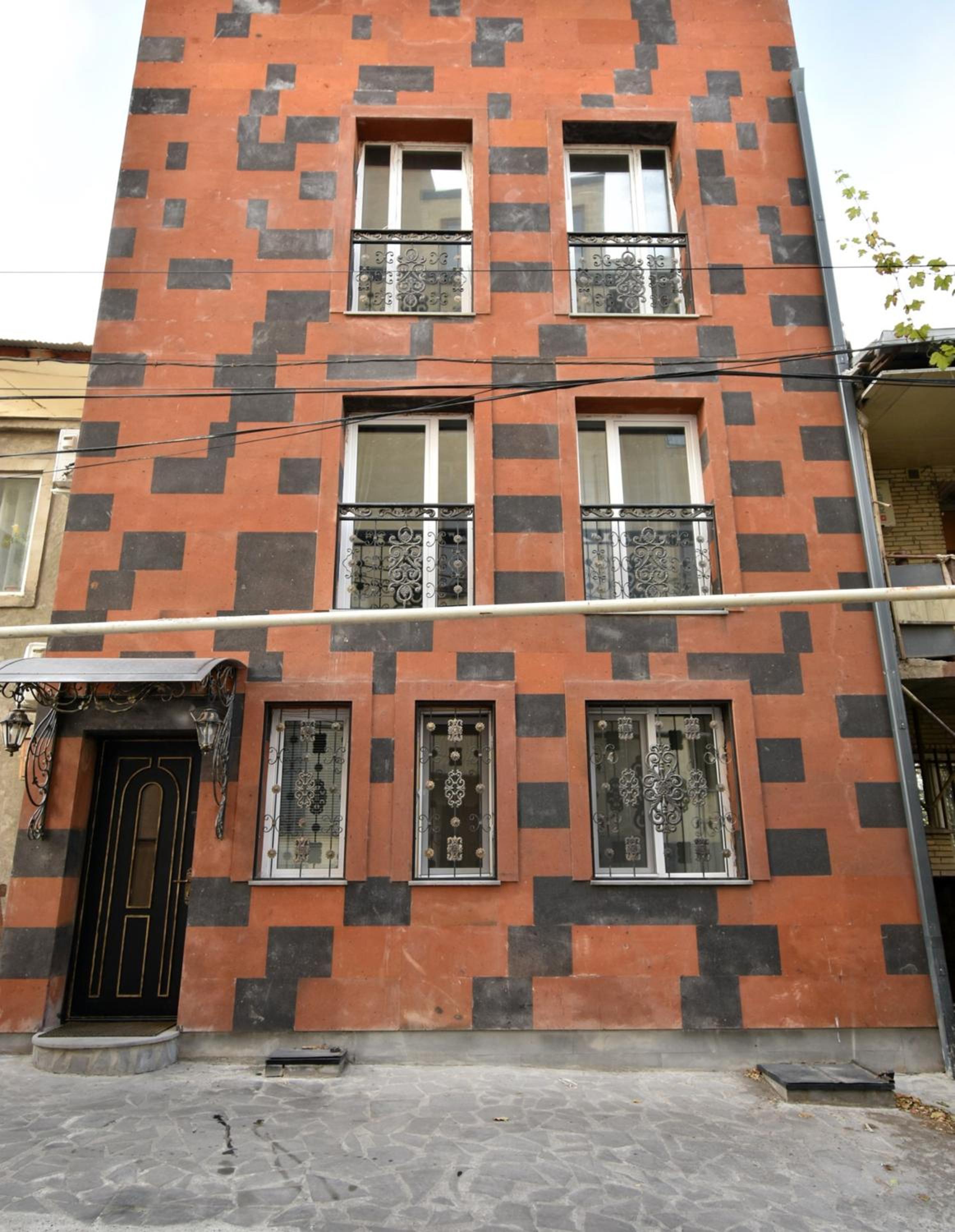 Rester Center Apartment