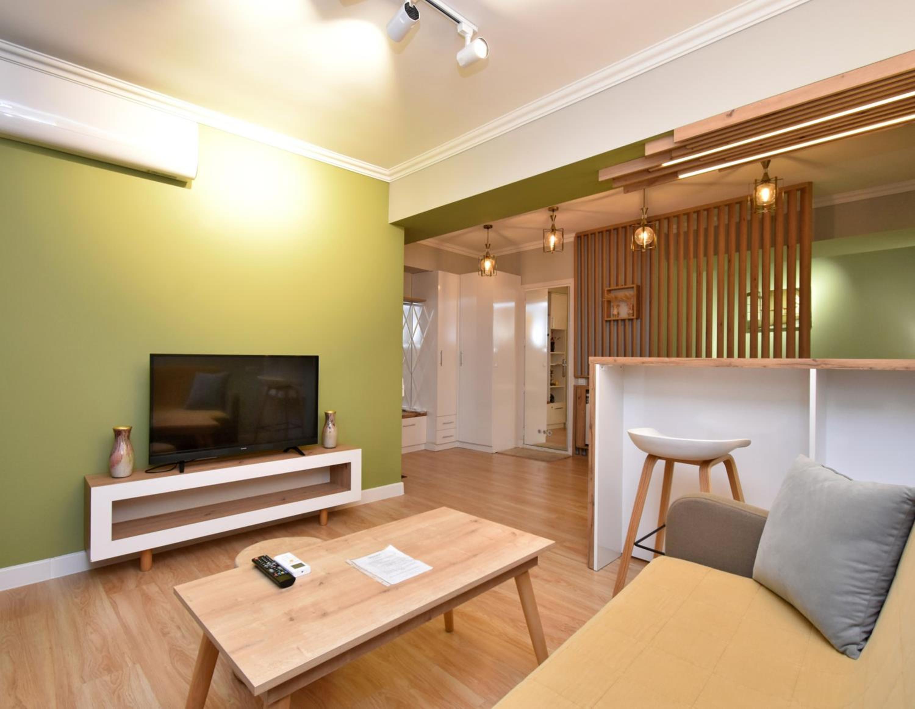 Rester Center Apartment