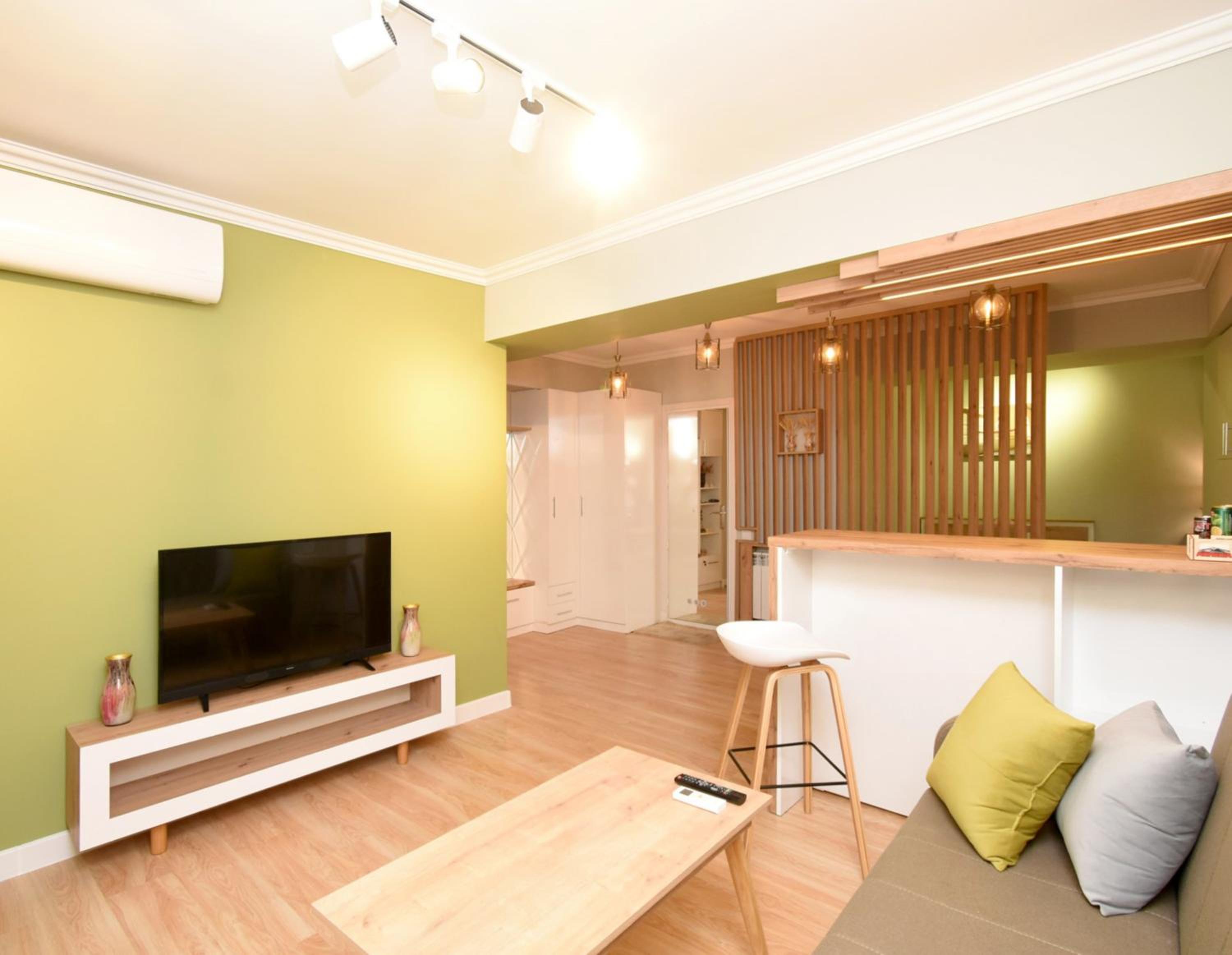 Rester Center Apartment