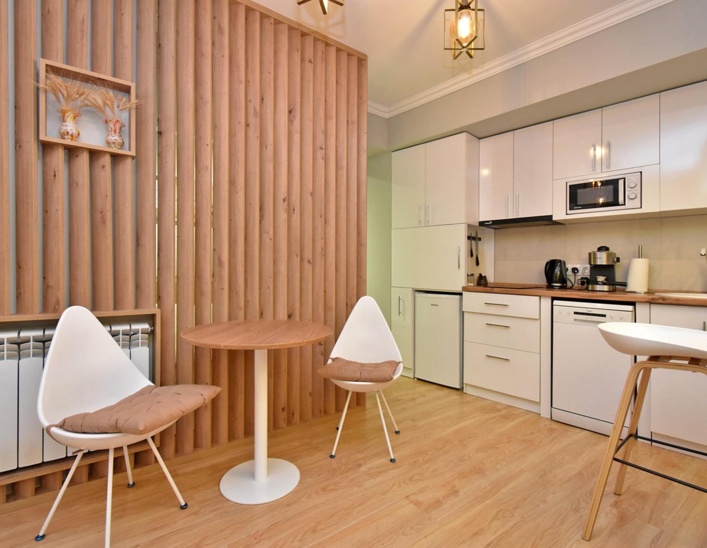 Rester Center Apartment