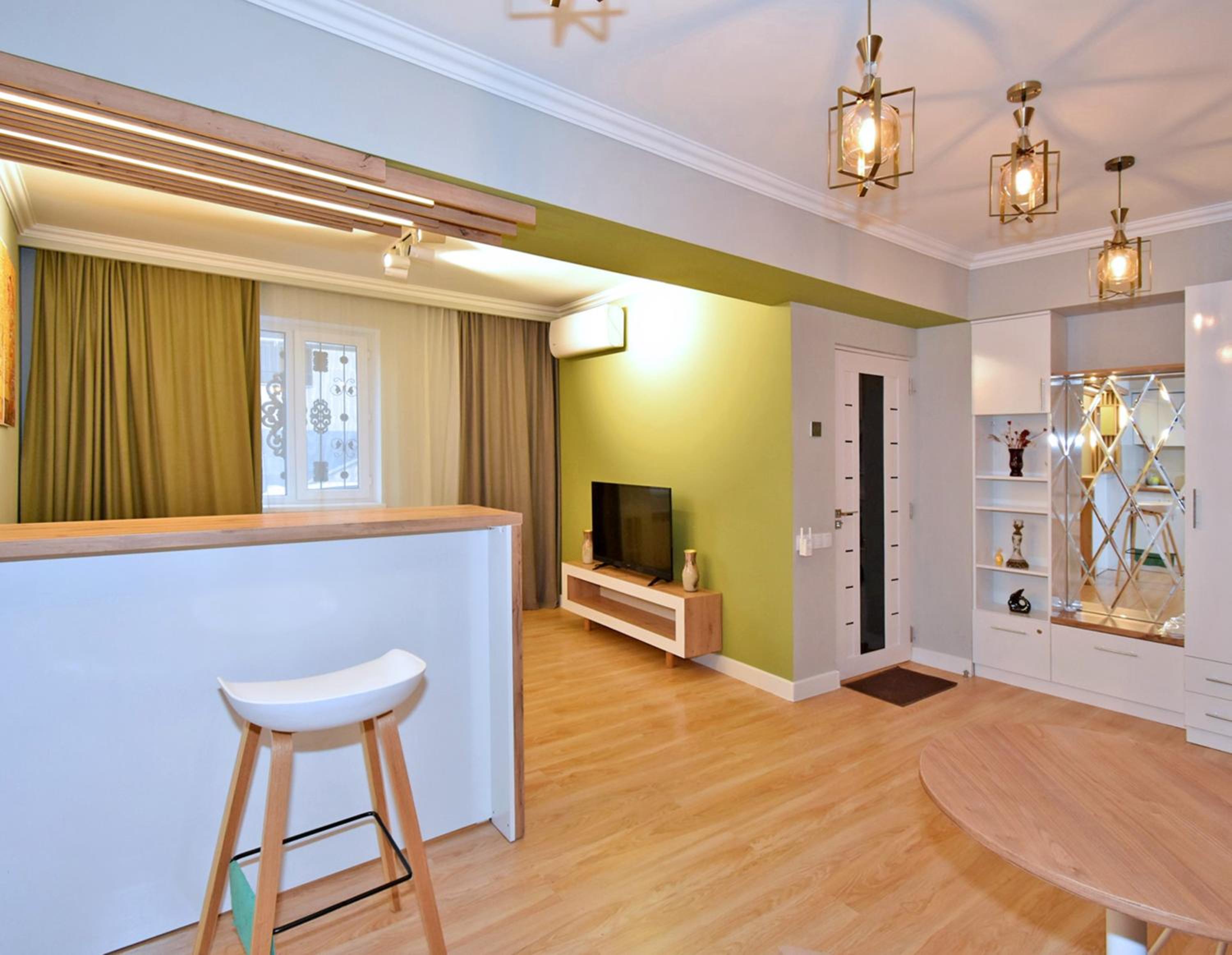 Rester Center Apartment