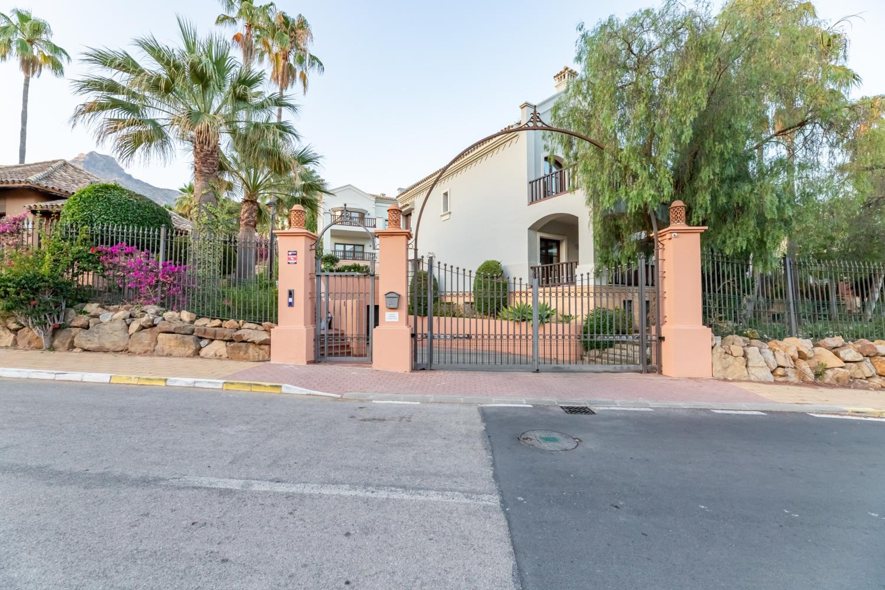 Capellanía Bliss by Kura Homes