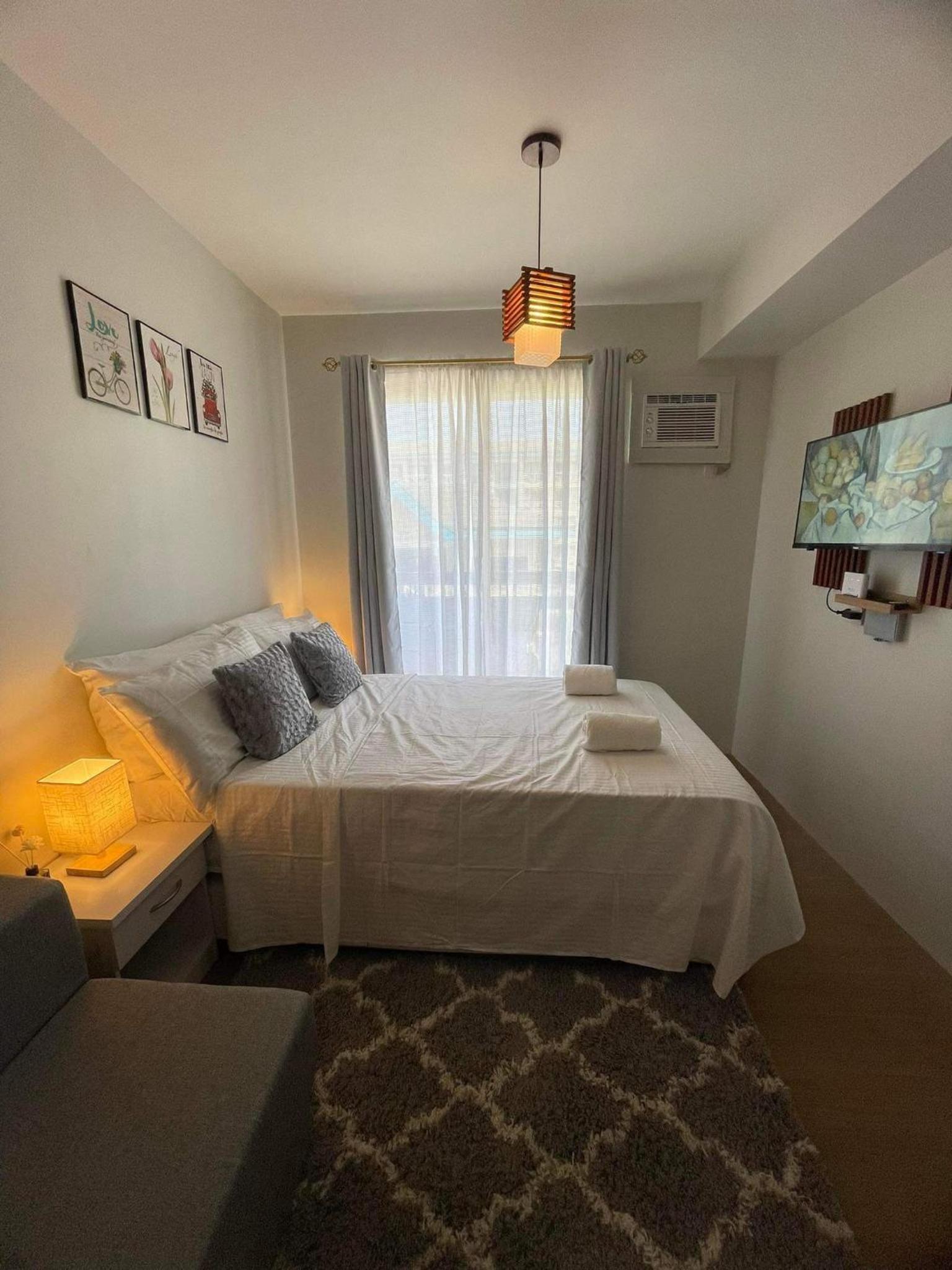 MA PINE SUITES TAGAYTAY by Crown Asia