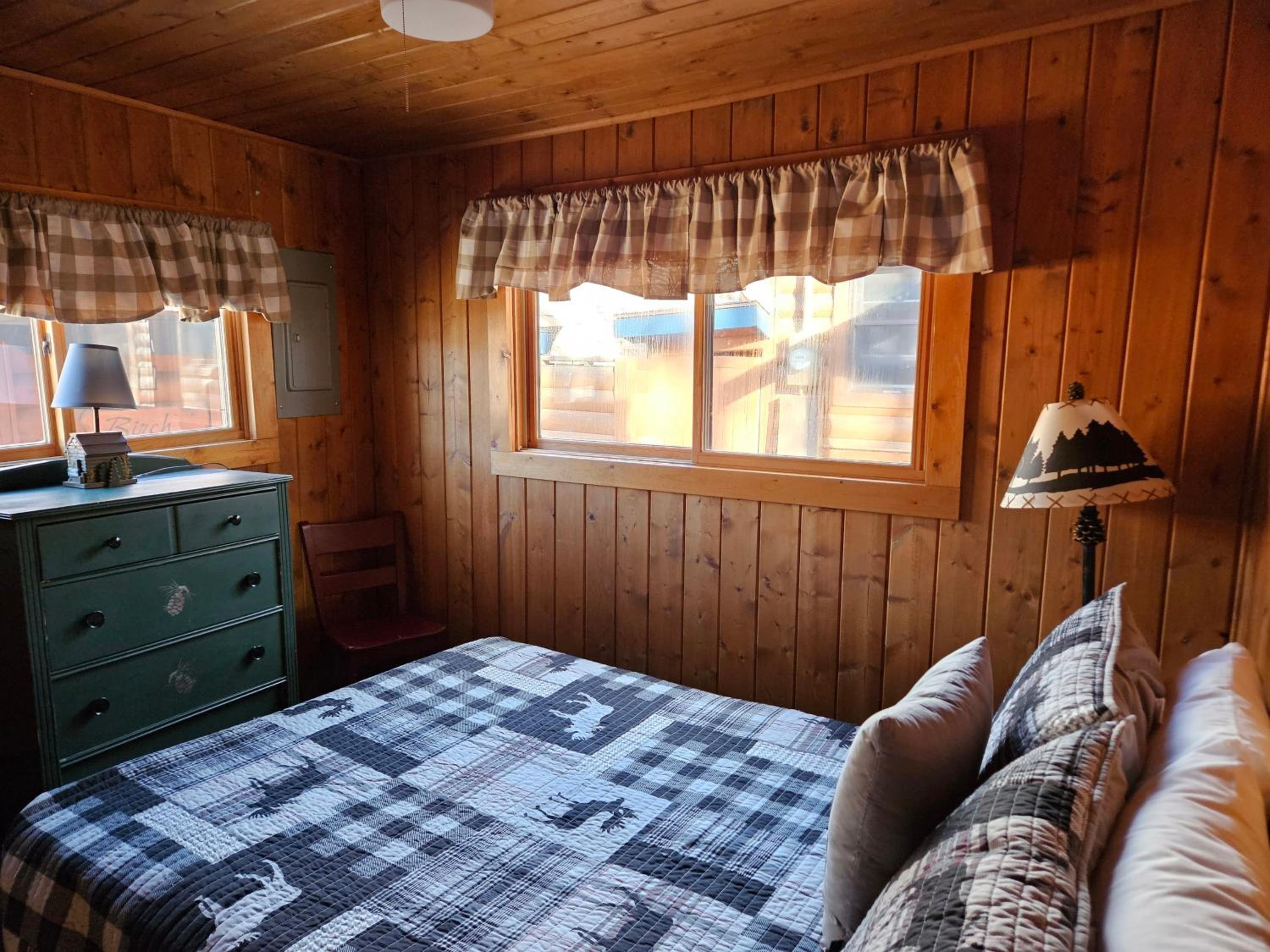 Daven Haven Lodge Cabins - Property Image 15