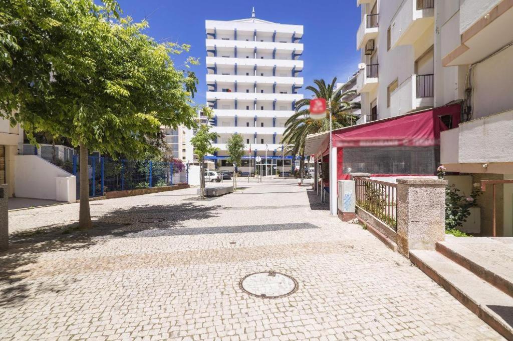 Flat in Armacao de Pera view 2