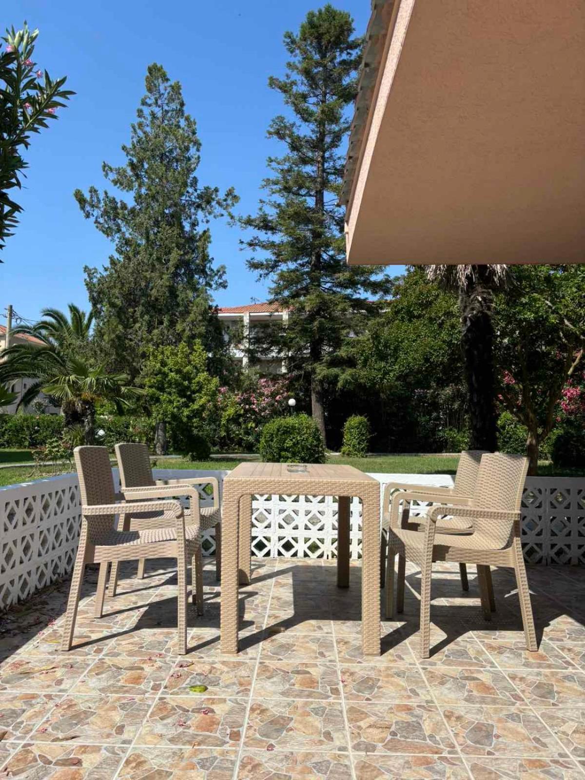 Beach Garden Retreat
