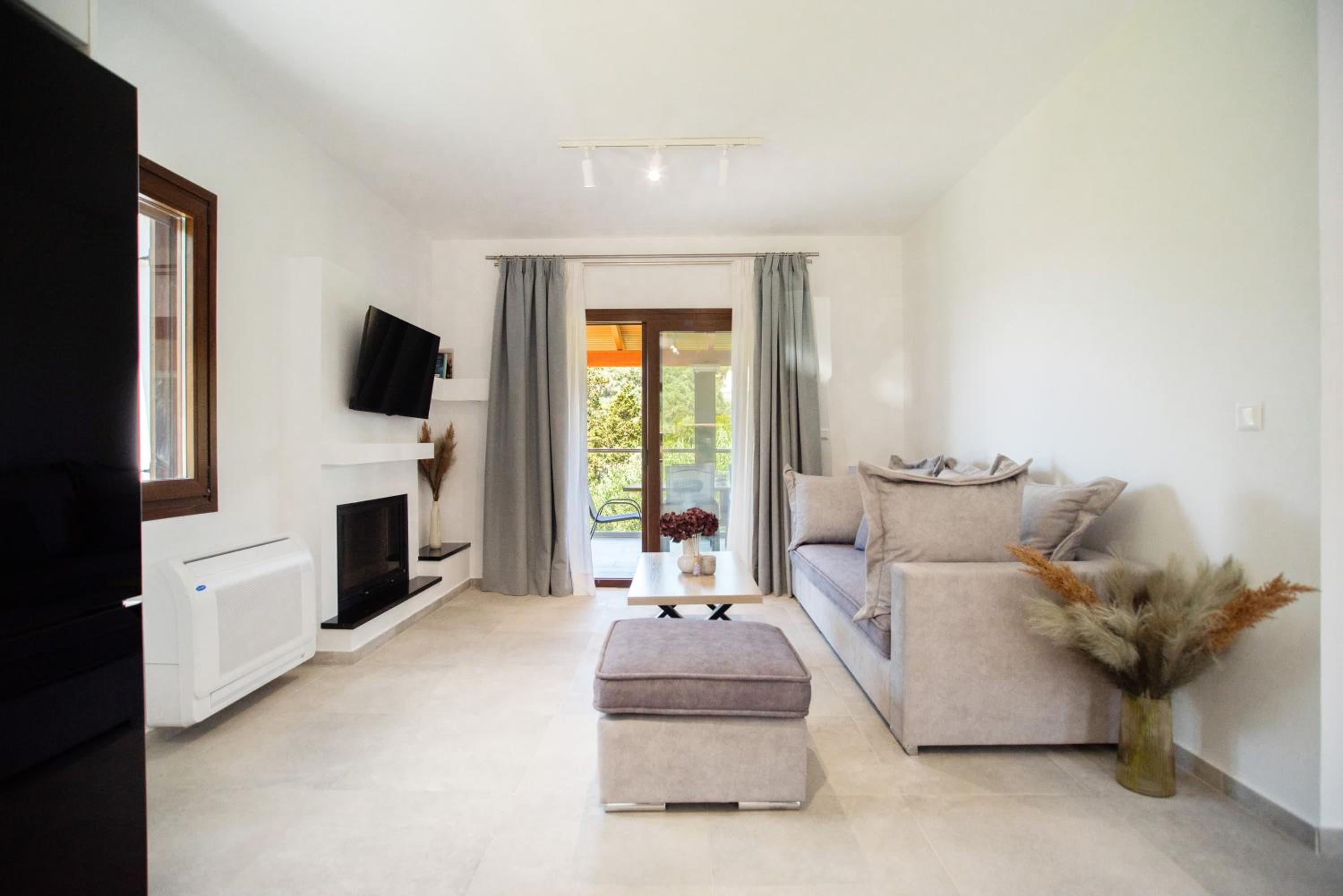 Villa Socrates Gardeno Luxury Sea View Pool Escape