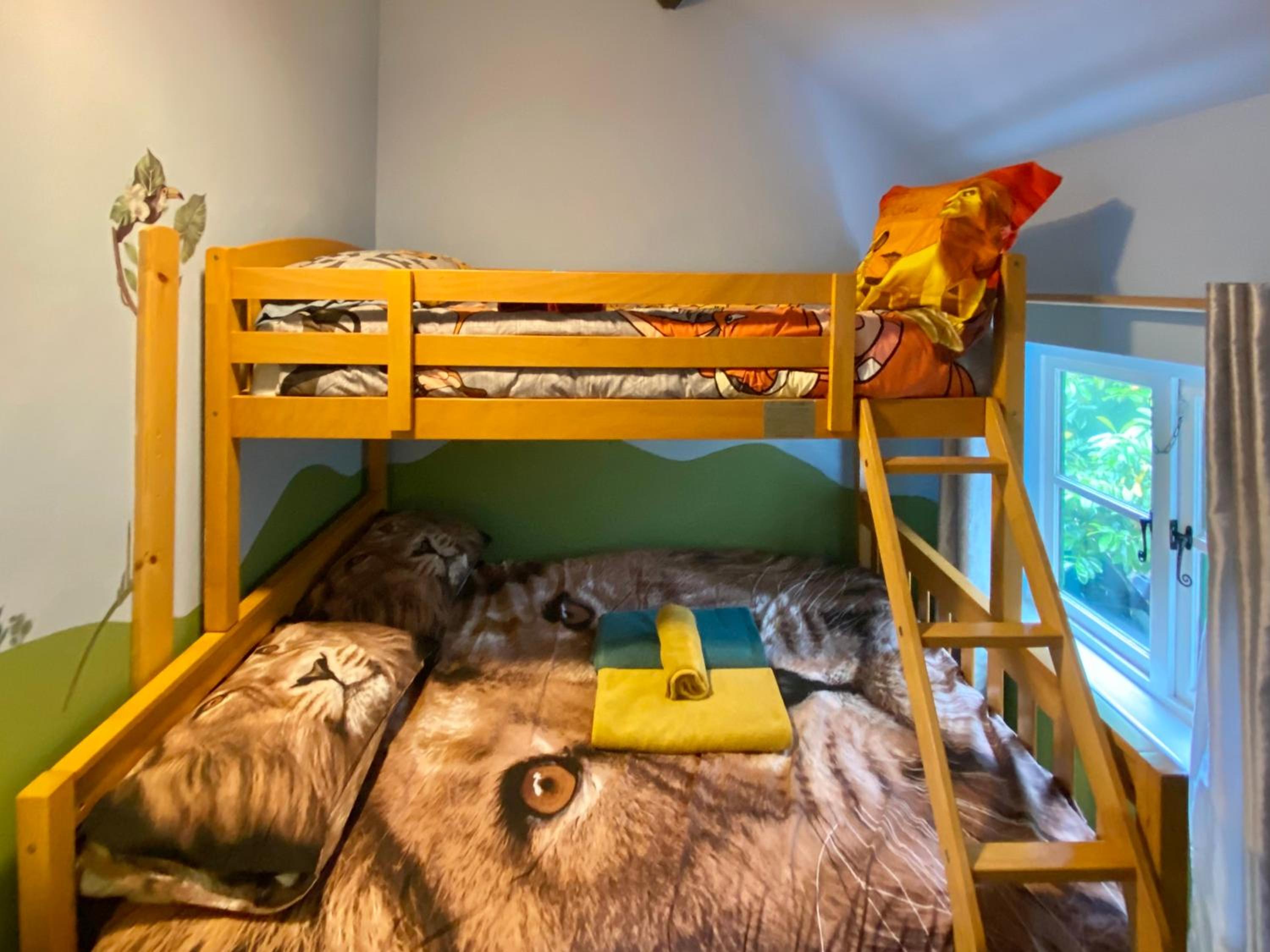 Squirrel Barn