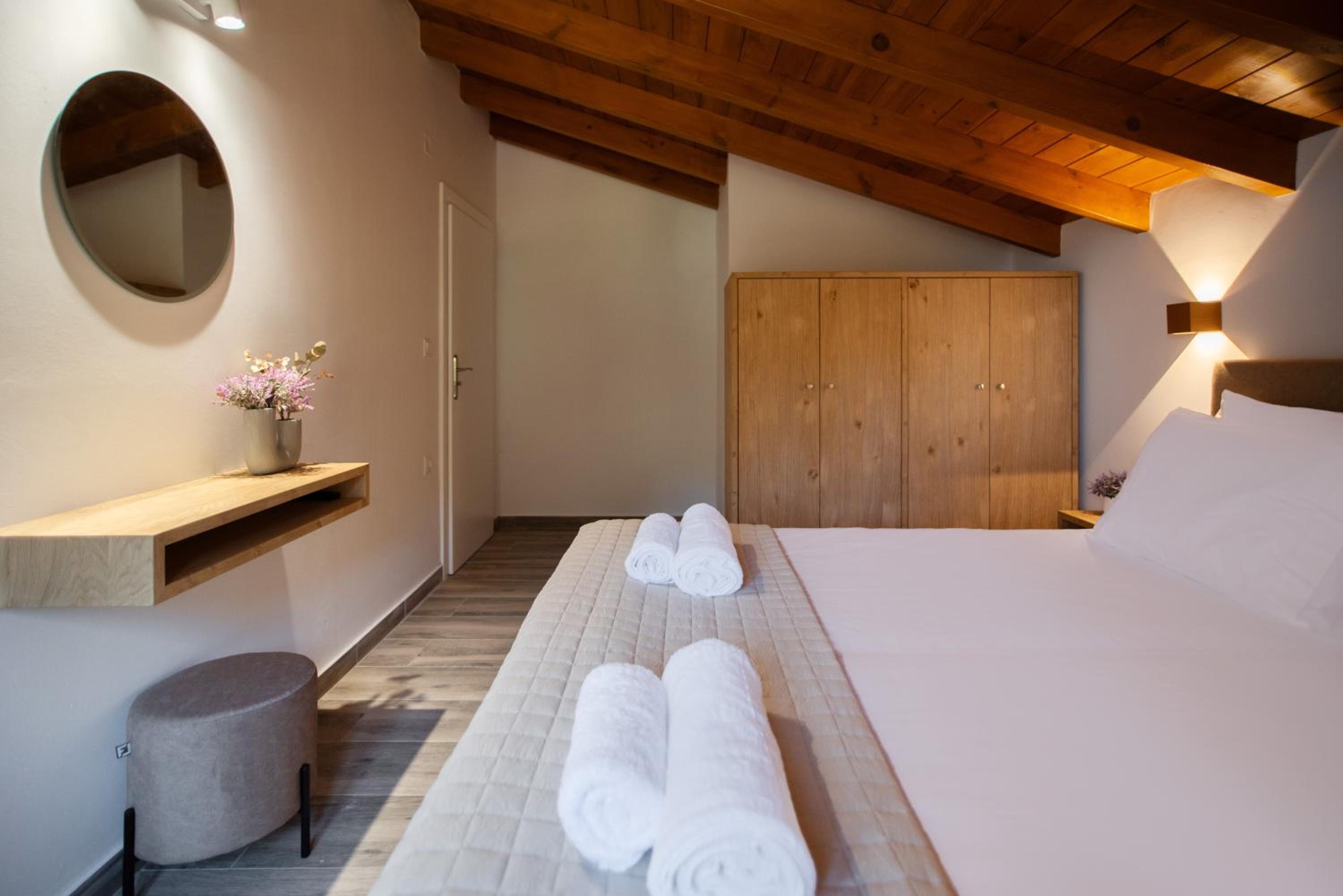 Villa Socrates Gardeno Luxury Sea View Pool Escape