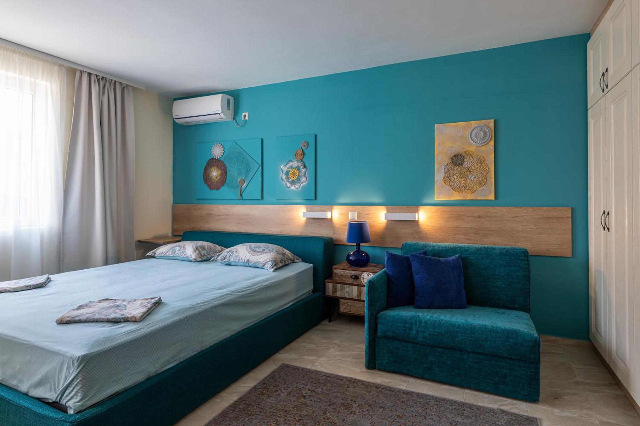 Turquoise view 2