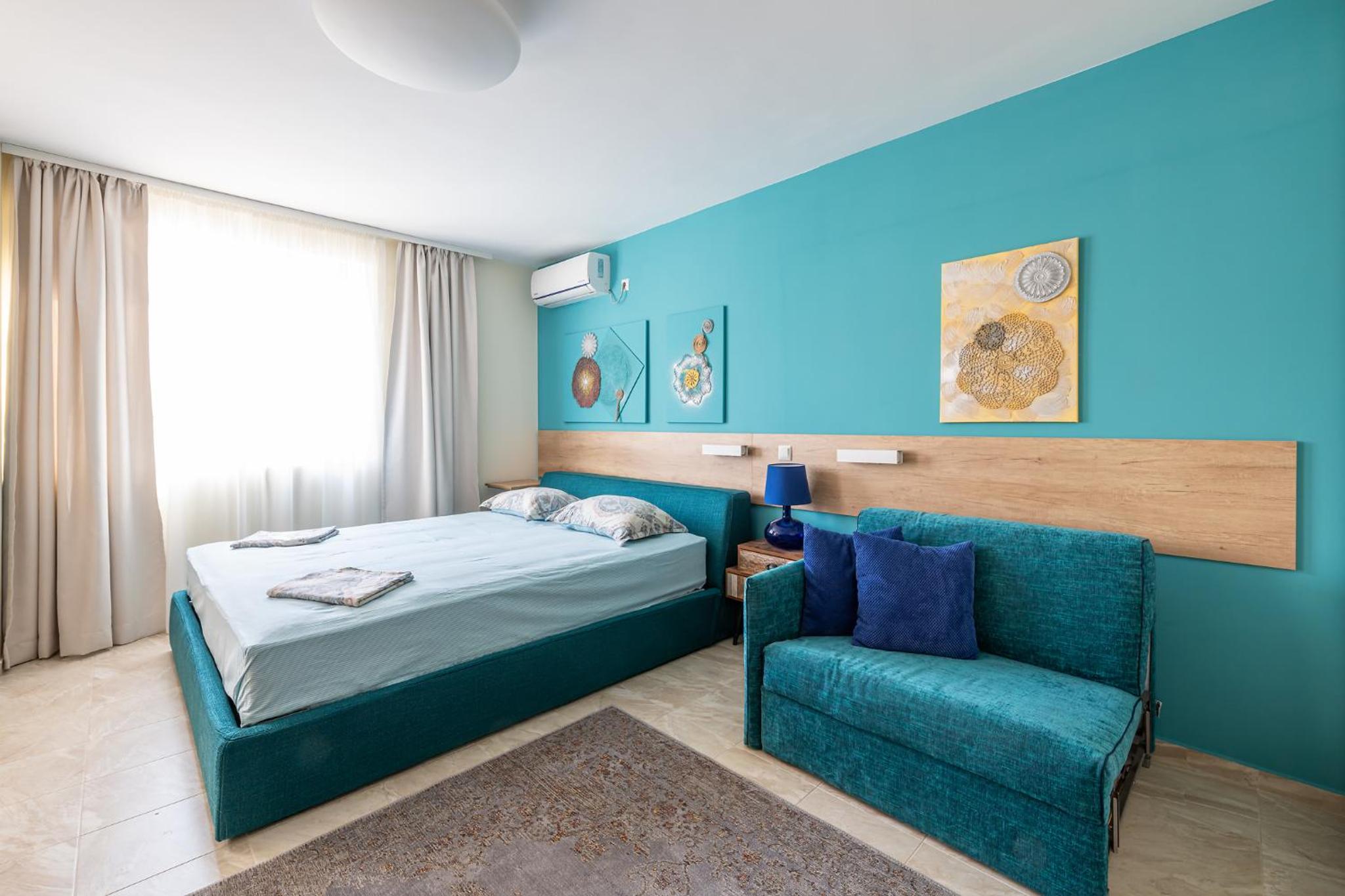 Turquoise view 3