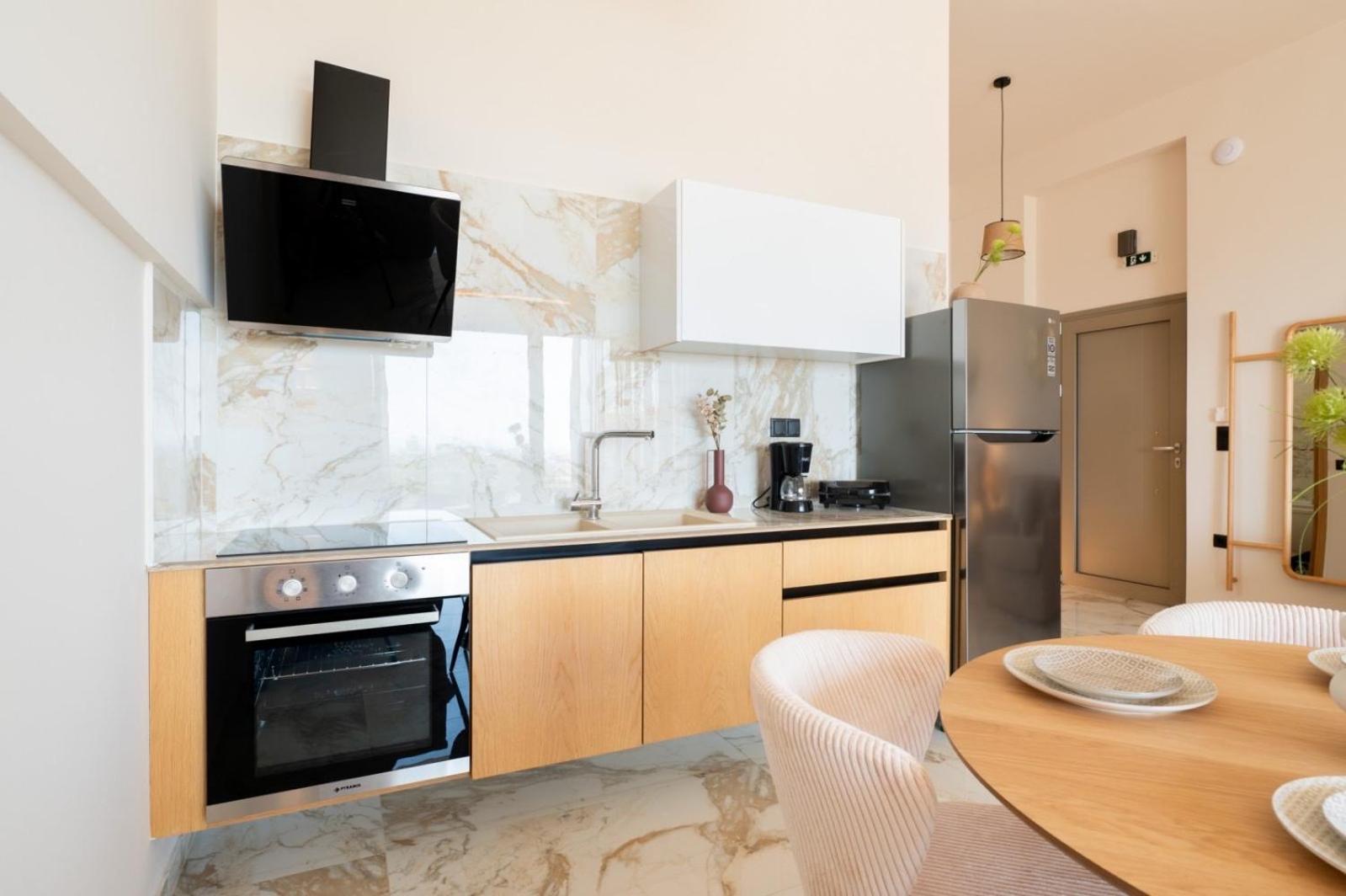 Petradi Suites